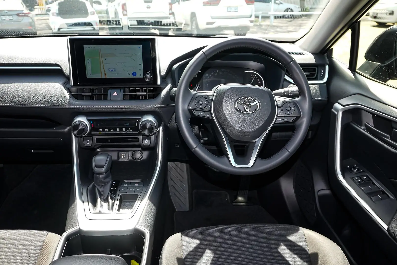 2023 Toyota RAV4 Gallery Image 8