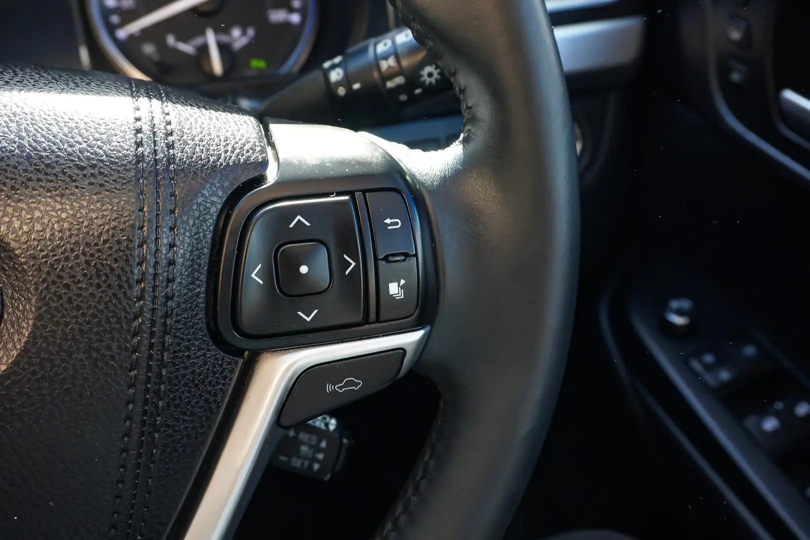 2016 Toyota Kluger Gallery Image 18