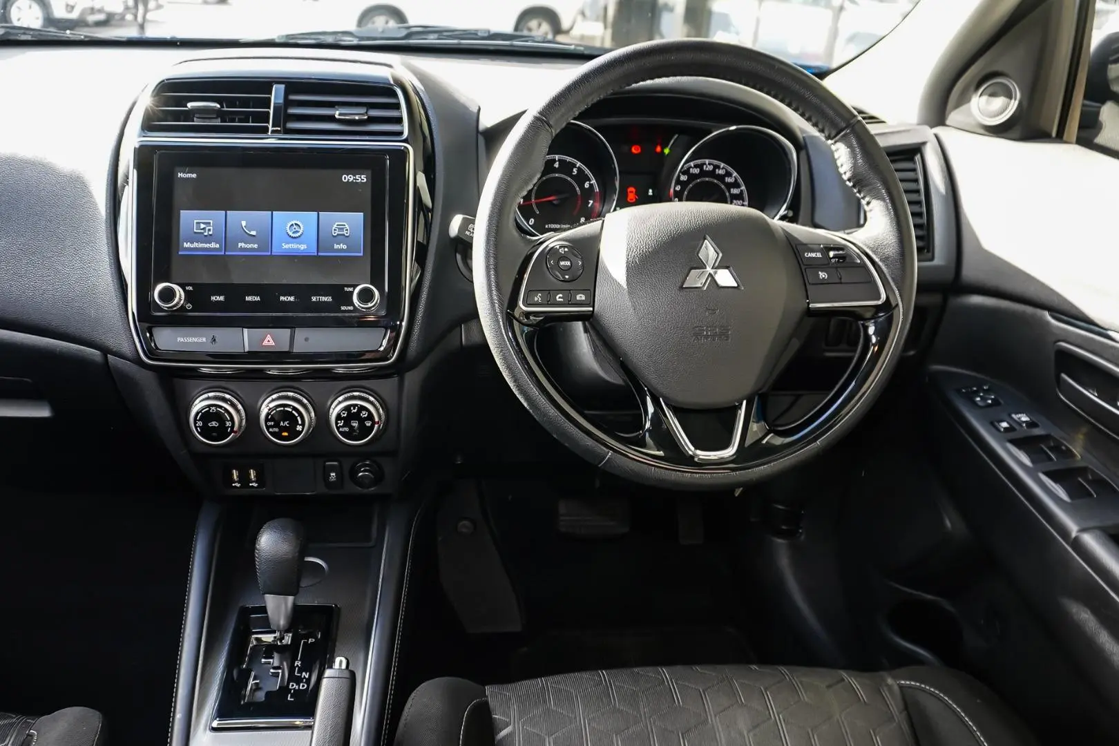 2022 Mitsubishi ASX Gallery Image 8