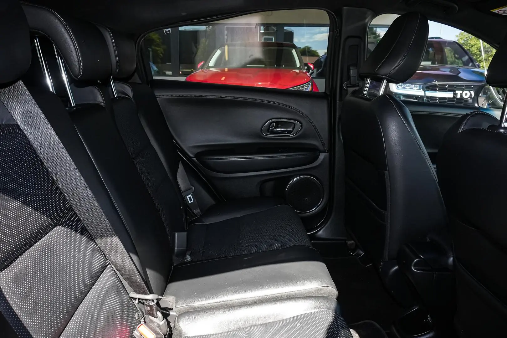 2020 Honda HR-V Gallery Image 15