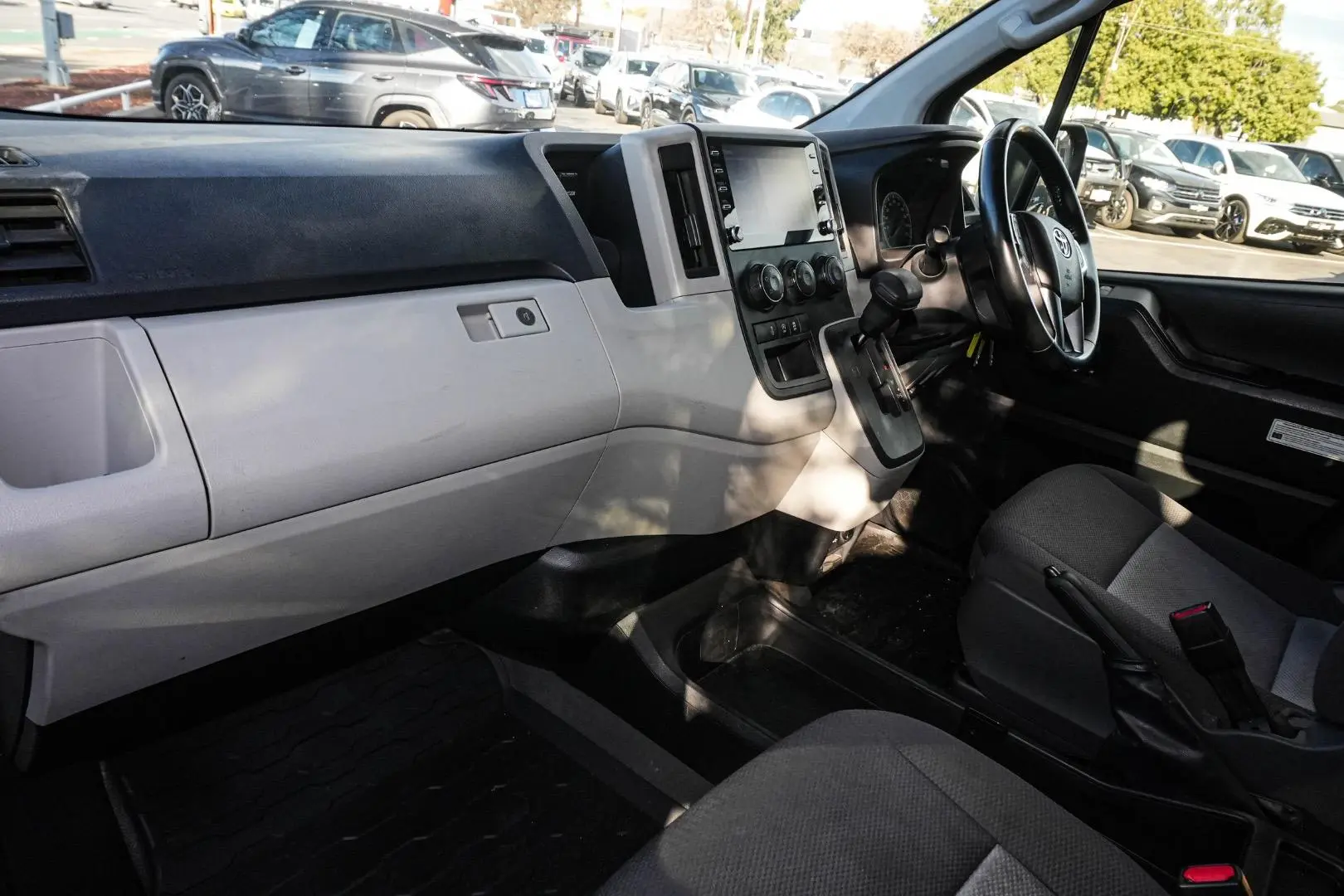 2020 Toyota Hiace Gallery Image 10