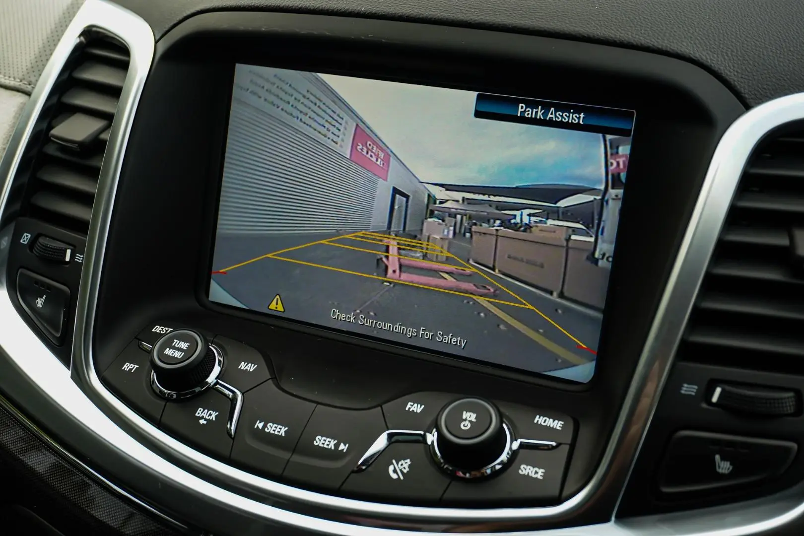 2015 Holden Caprice Gallery Image 23