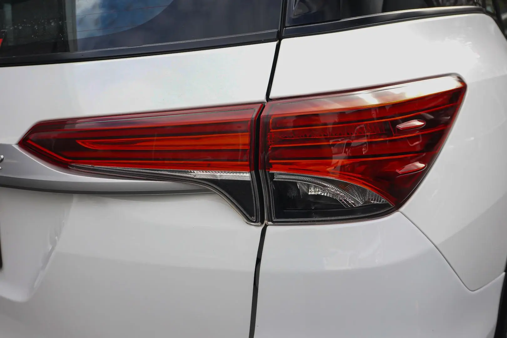 2023 Toyota Fortuner Gallery Image 12