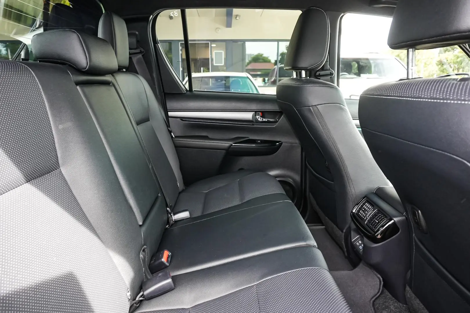 2024 Toyota Hilux Gallery Image 14