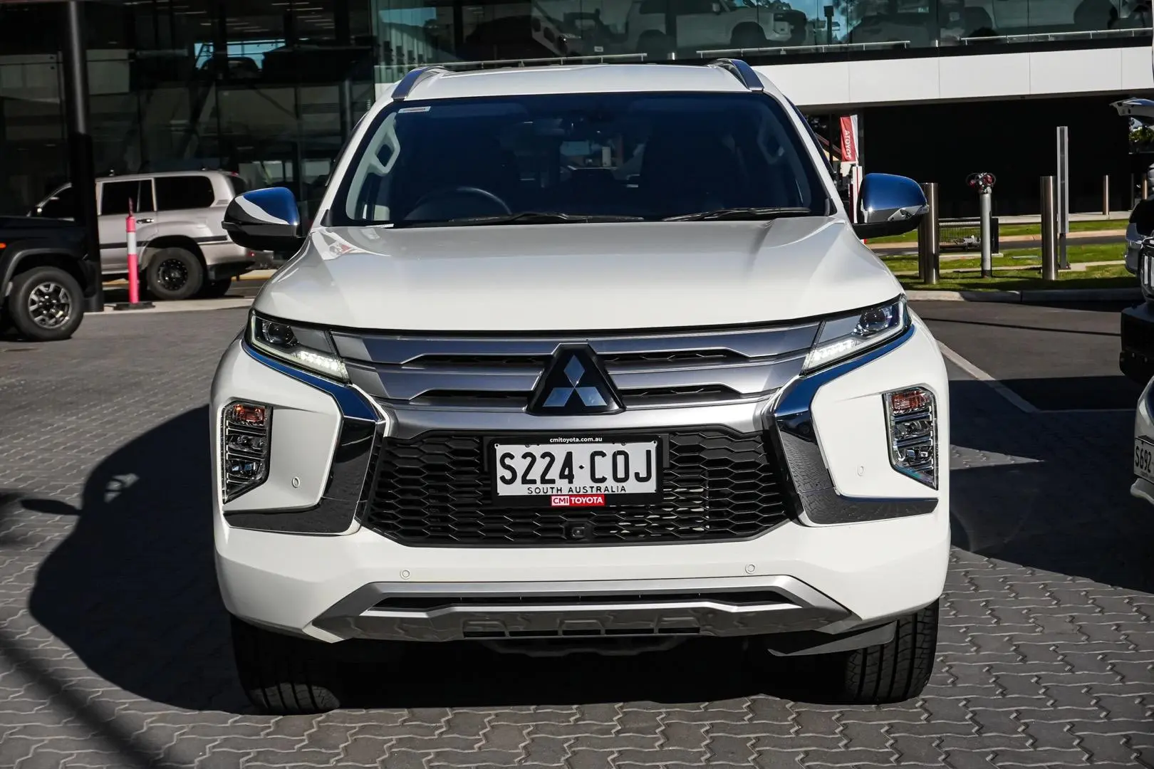 2022 Mitsubishi Pajero Sport Gallery Image 5
