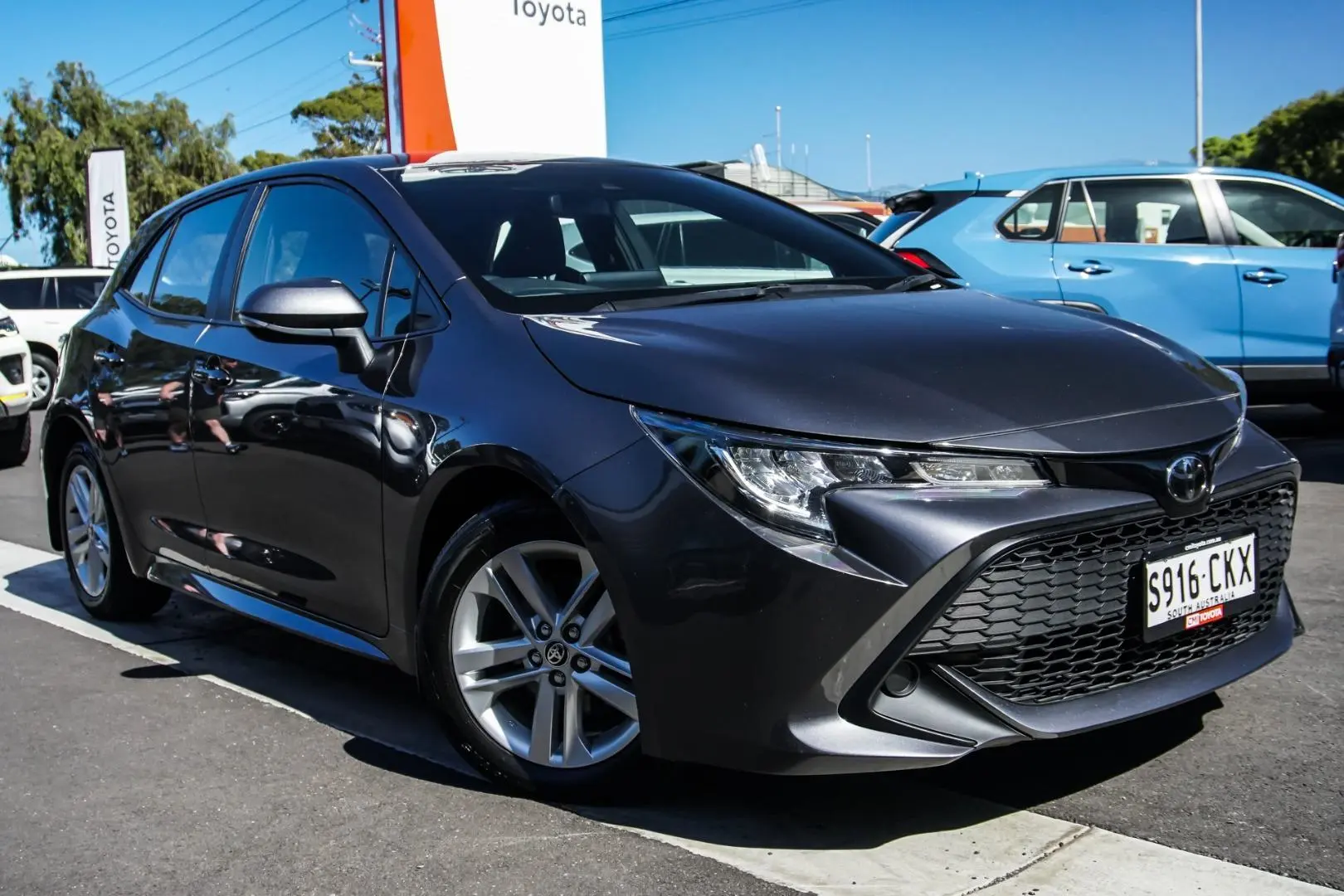 2021 Toyota Corolla Gallery Image 1