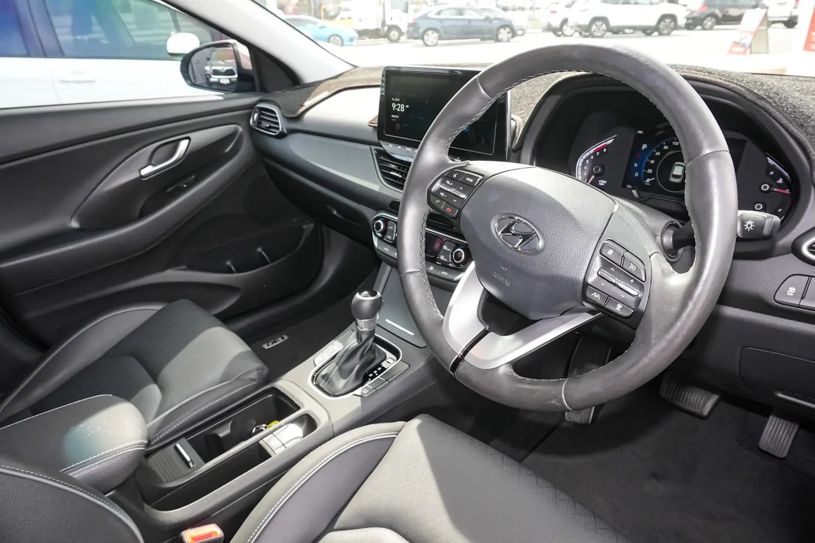 2022 Hyundai i30 Gallery Image 7