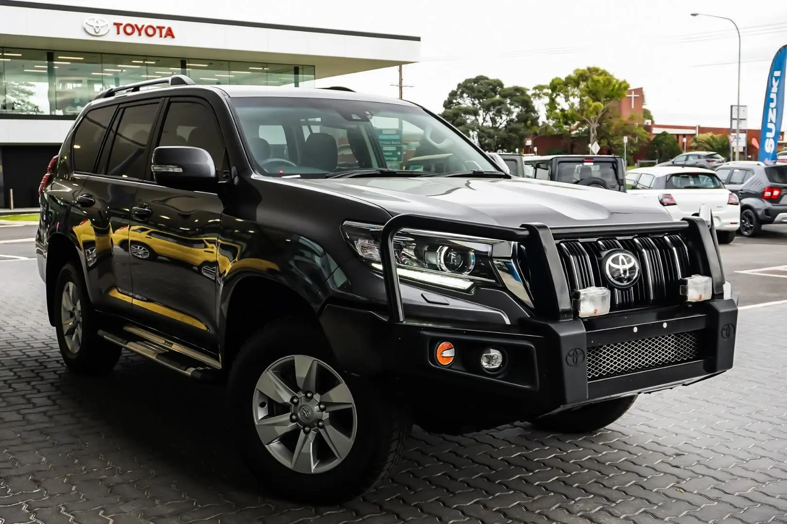 2021 Toyota Landcruiser Prado Gallery Image 1