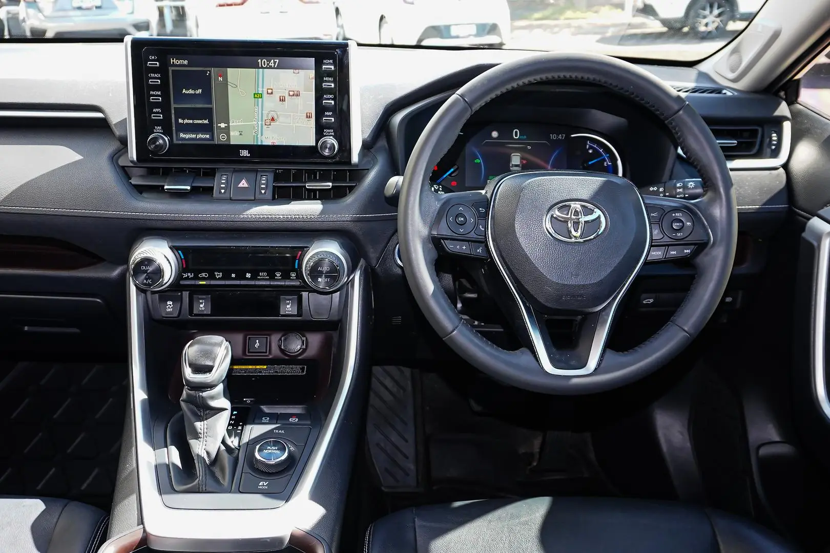2020 Toyota RAV4 Gallery Image 9