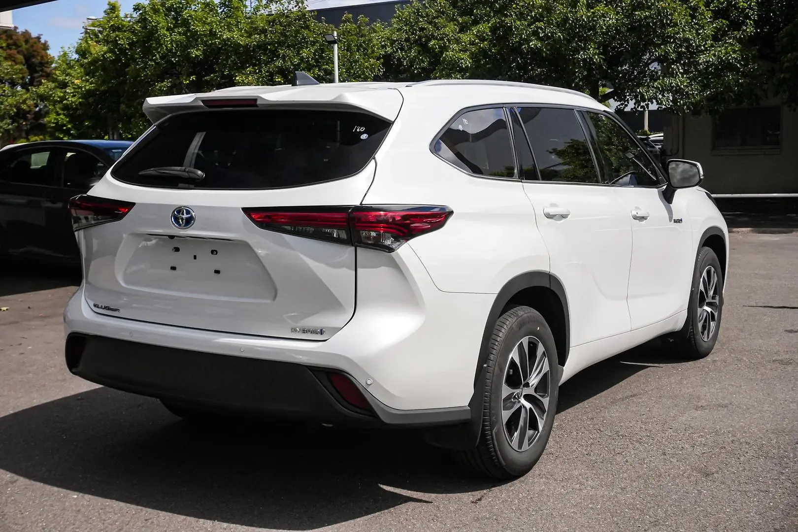 2022 Toyota Kluger Gallery Image 2
