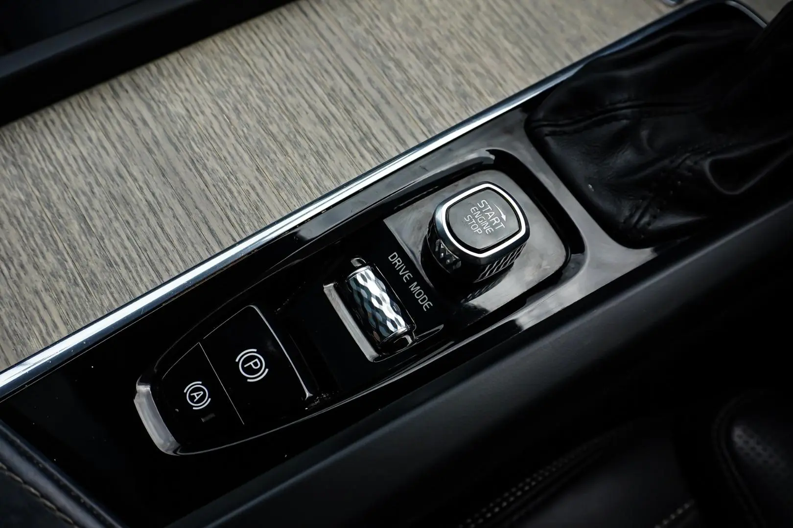 2020 Volvo XC60 Gallery Image 21