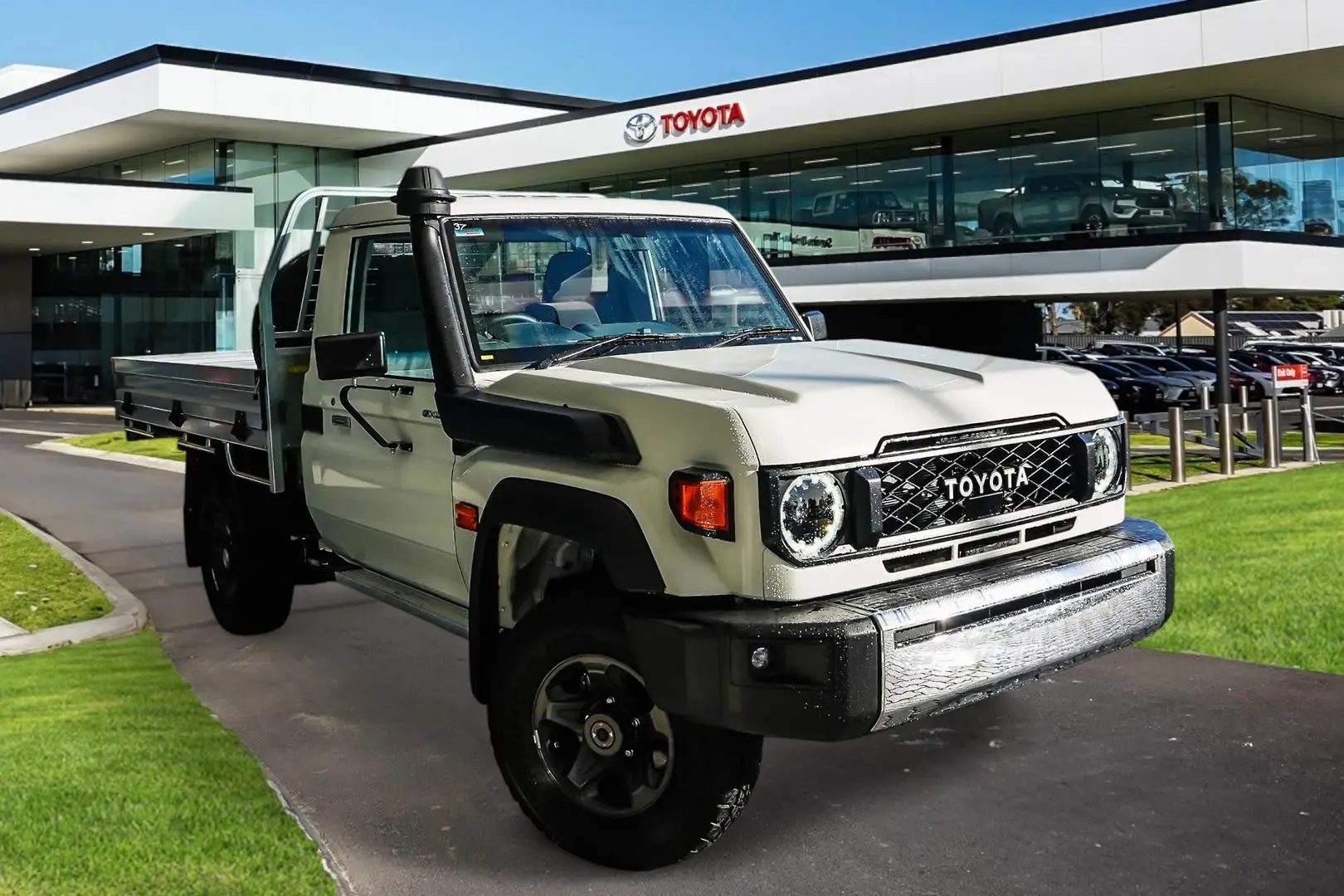 2024 Toyota Landcruiser Gallery Image 1