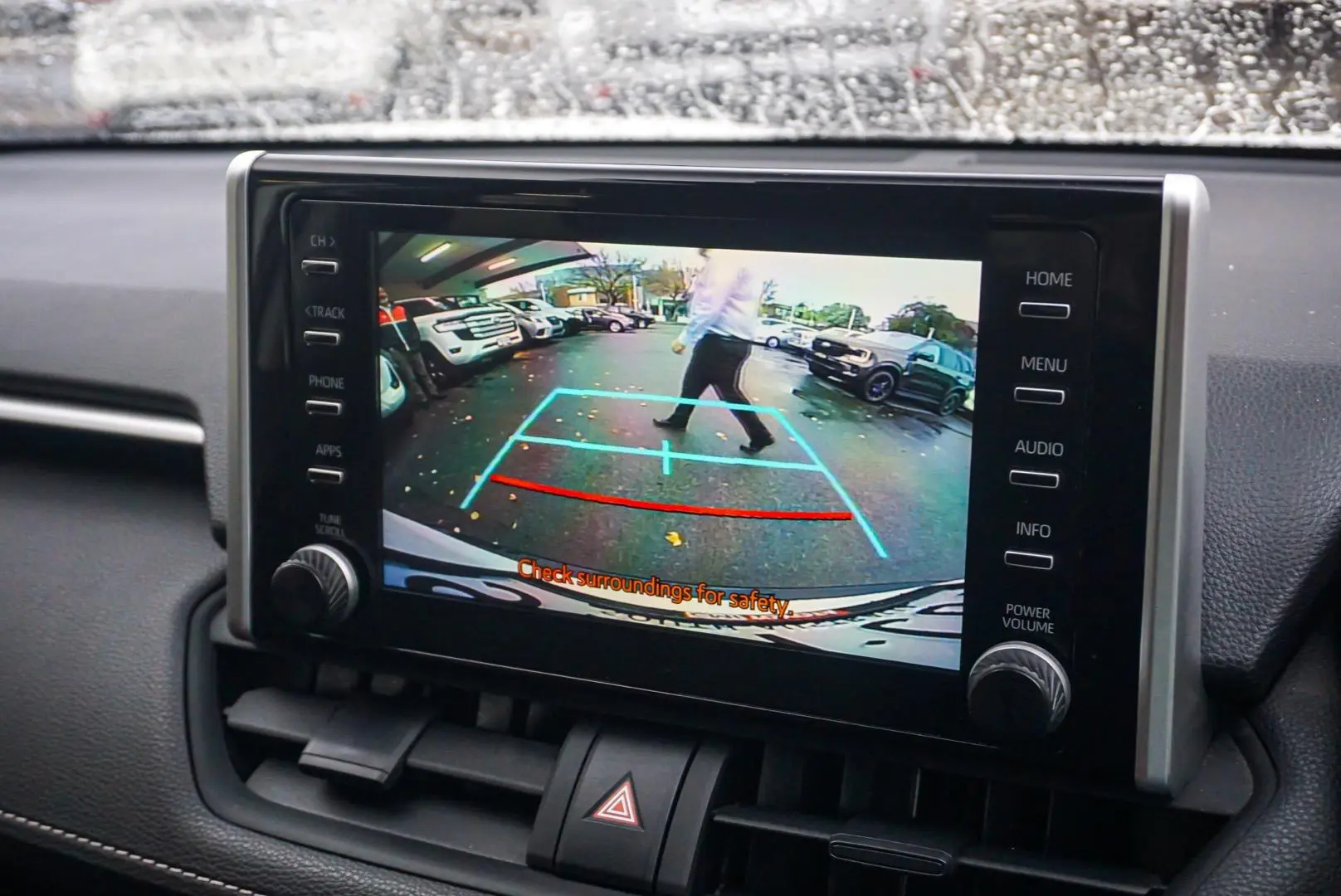 2022 Toyota RAV4 Gallery Image 21