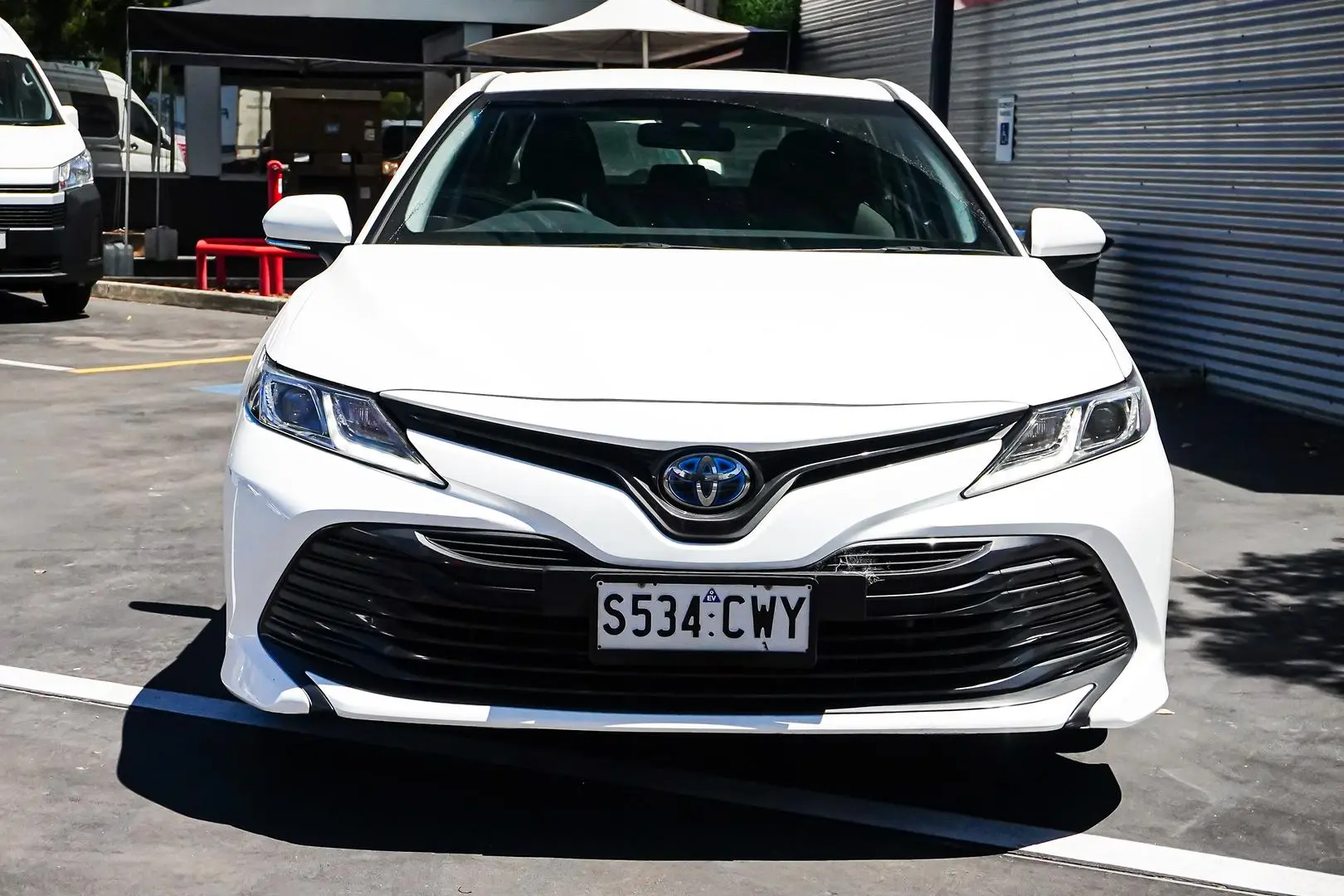 2019 Toyota Camry Gallery Image 4