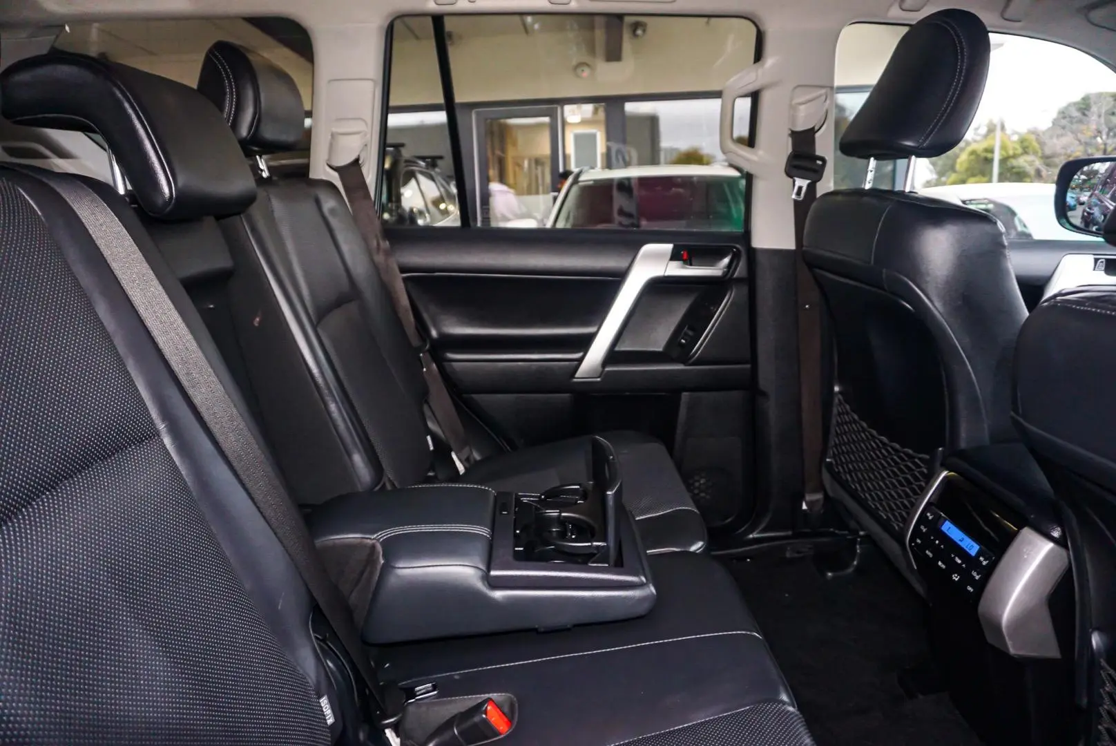 2020 Toyota Landcruiser Prado Gallery Image 7