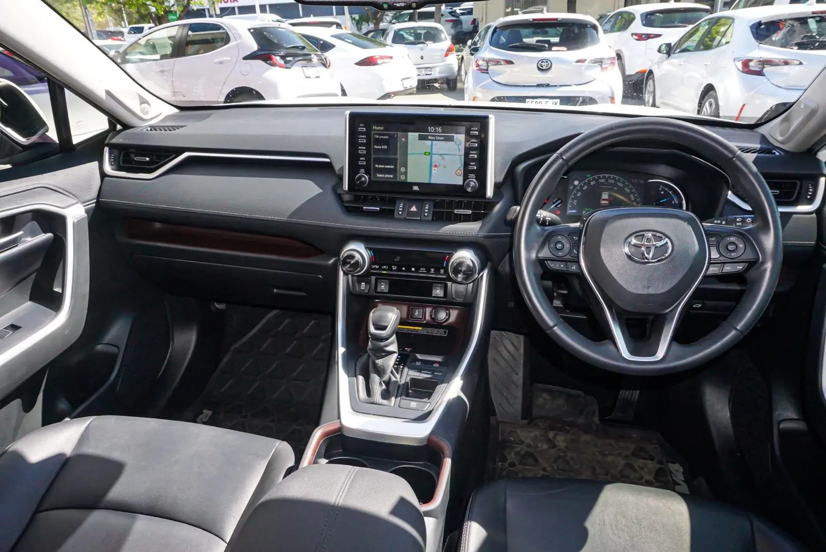 2020 Toyota RAV4 Image 8