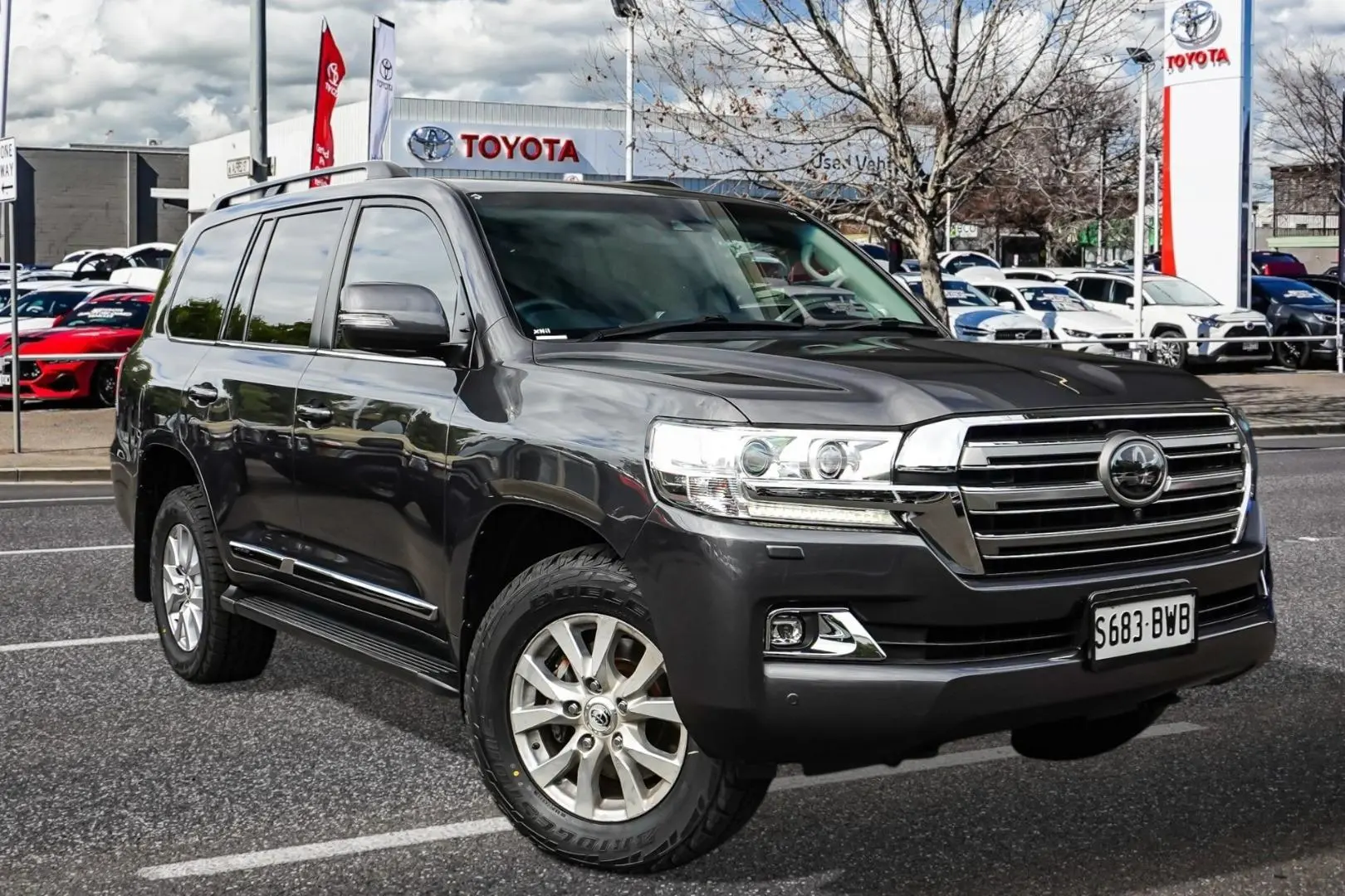 2018 Toyota Landcruiser Gallery Image 1