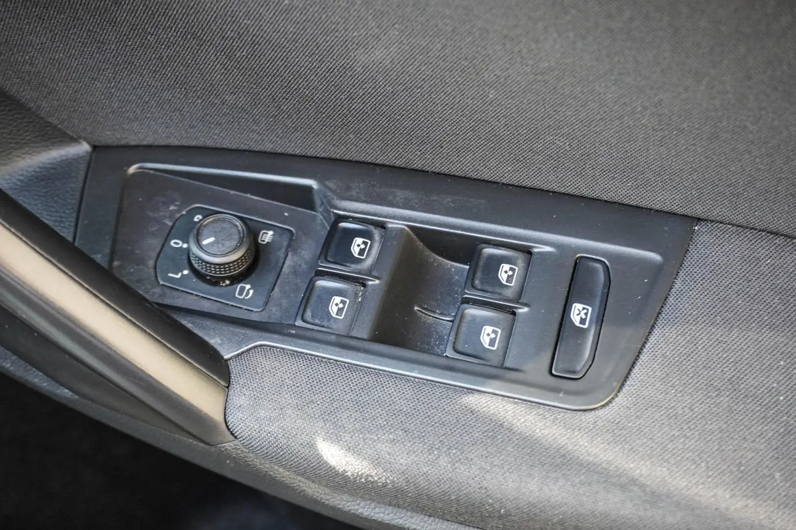 2022 Volkswagen Tiguan Gallery Image 18