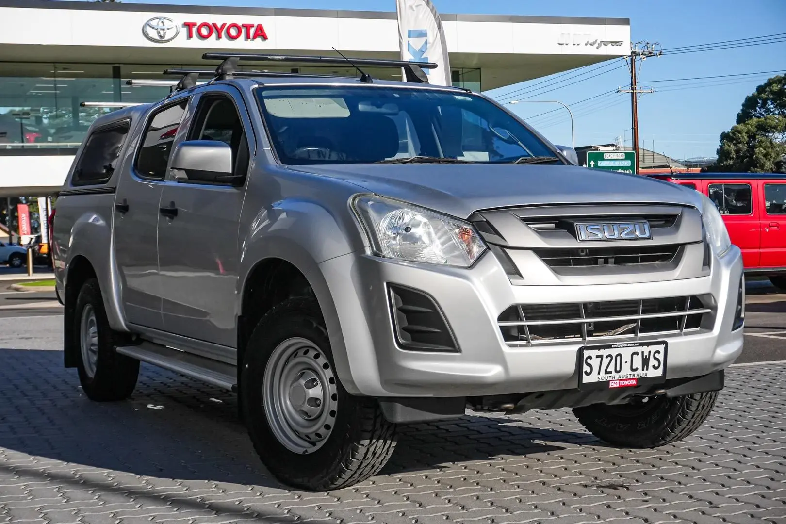 2018 Isuzu D-MAX Gallery Image 2