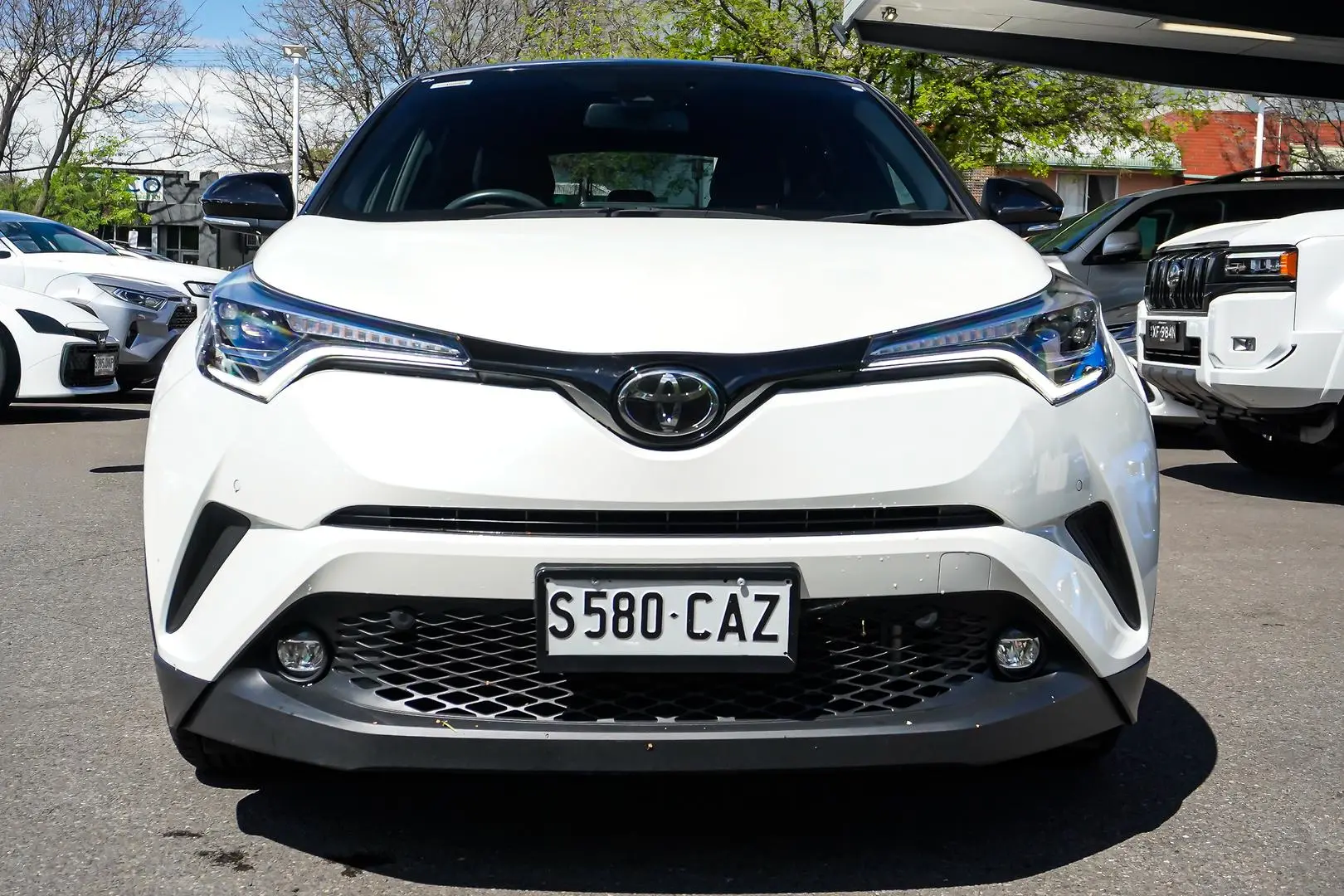 2019 Toyota C-HR Gallery Image 5