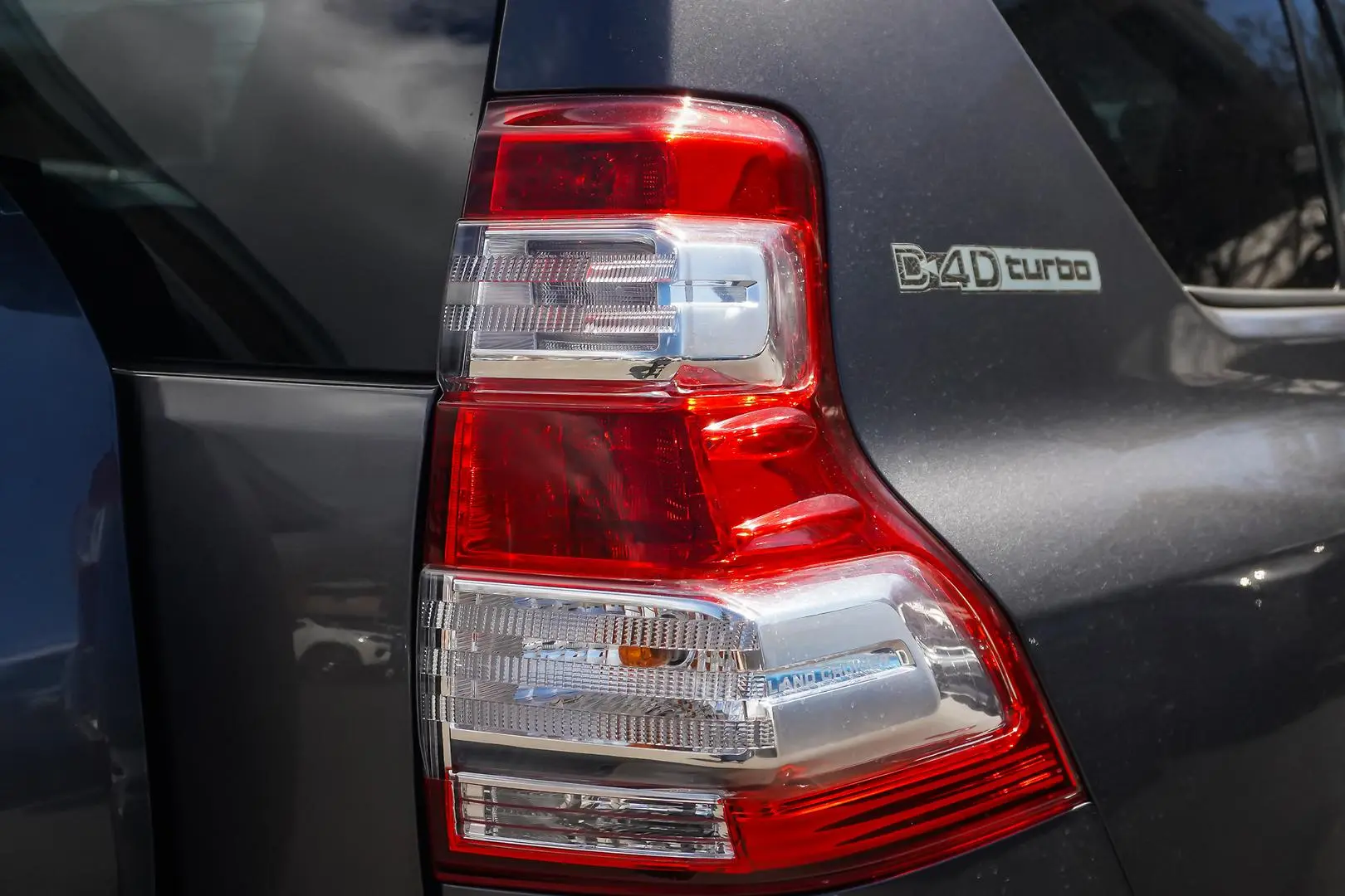 2017 Toyota Landcruiser Prado Gallery Image 13