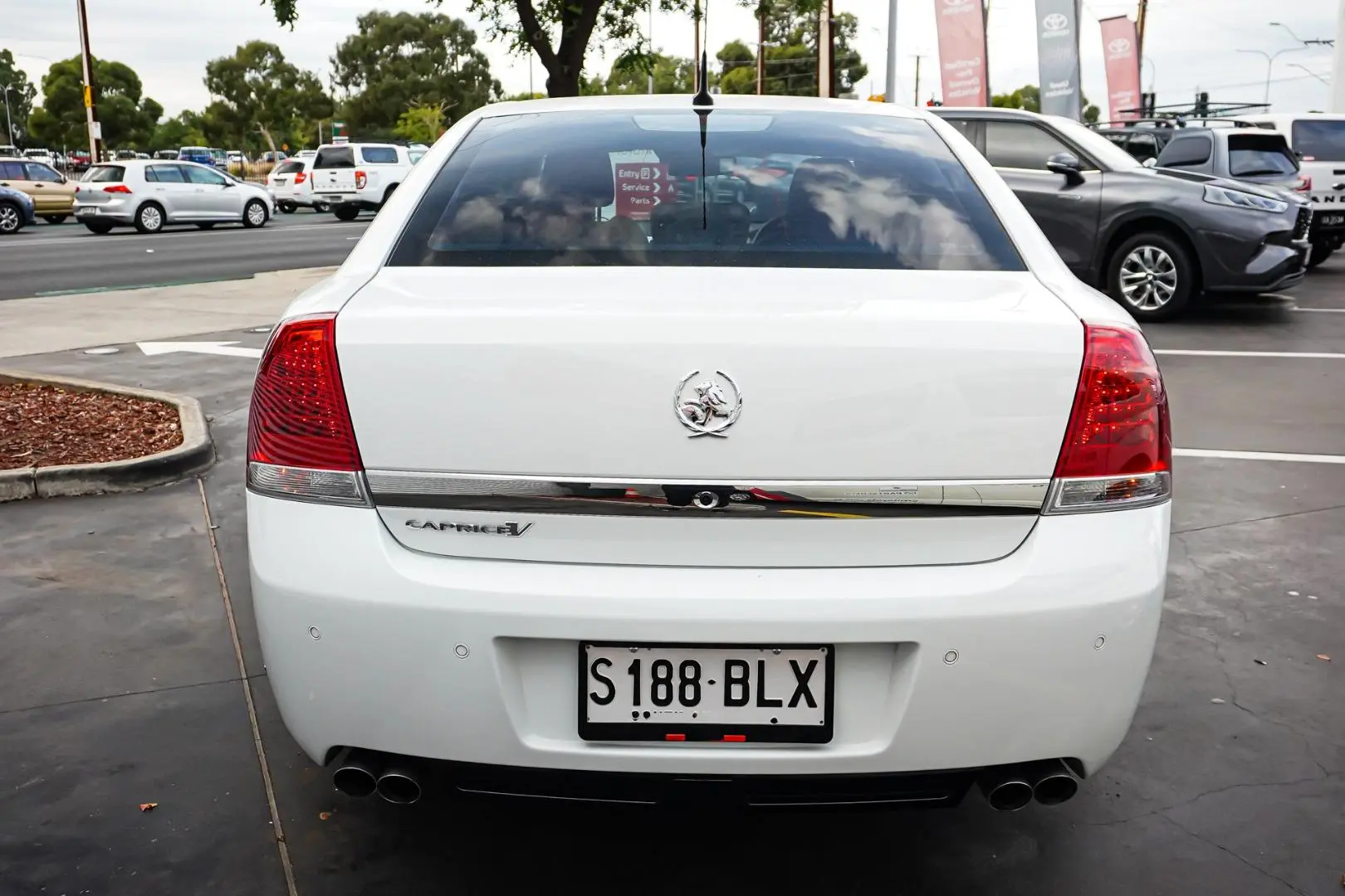 2015 Holden Caprice Gallery Image 6