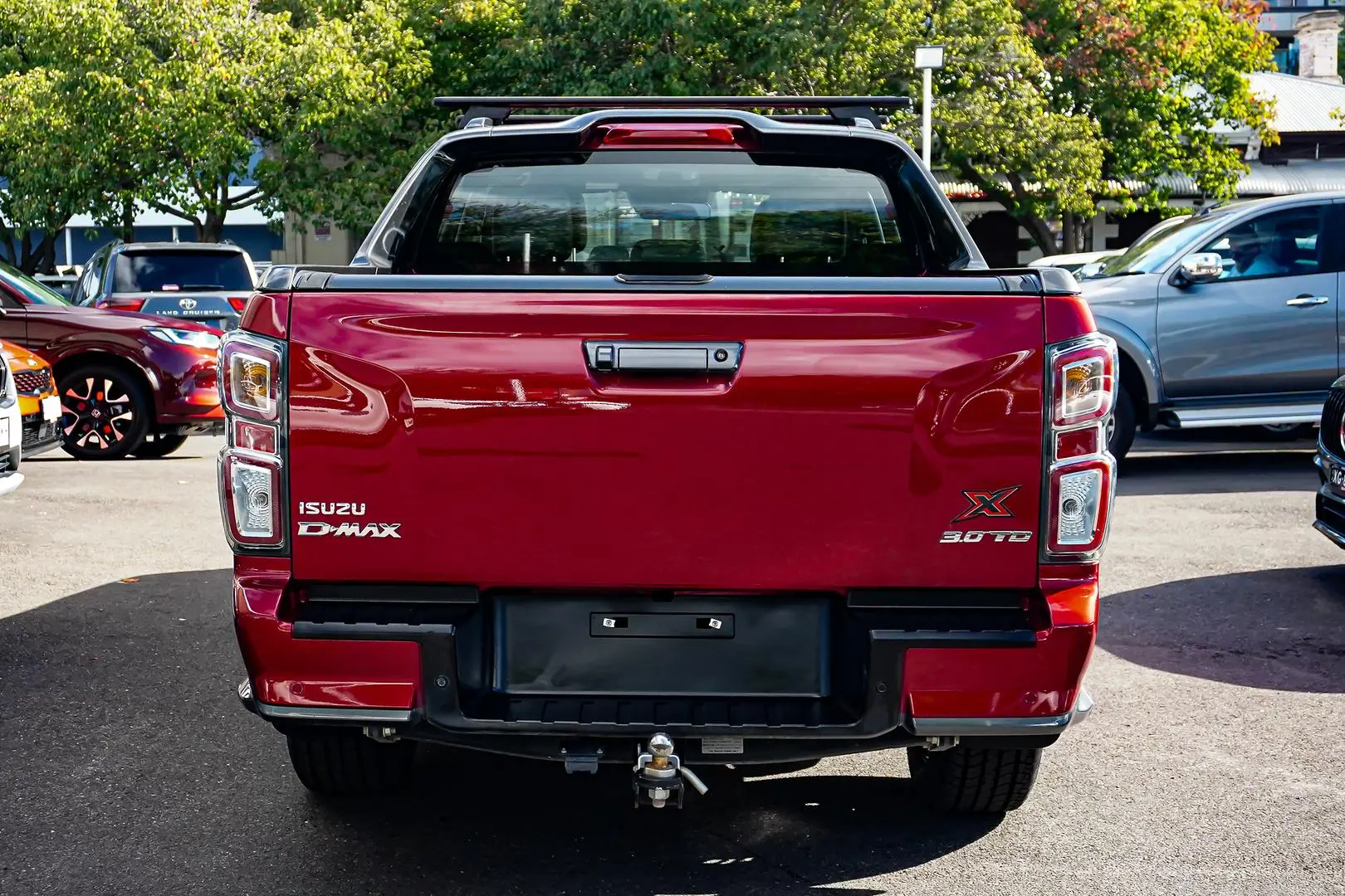 2021 Isuzu D-MAX Gallery Image 5