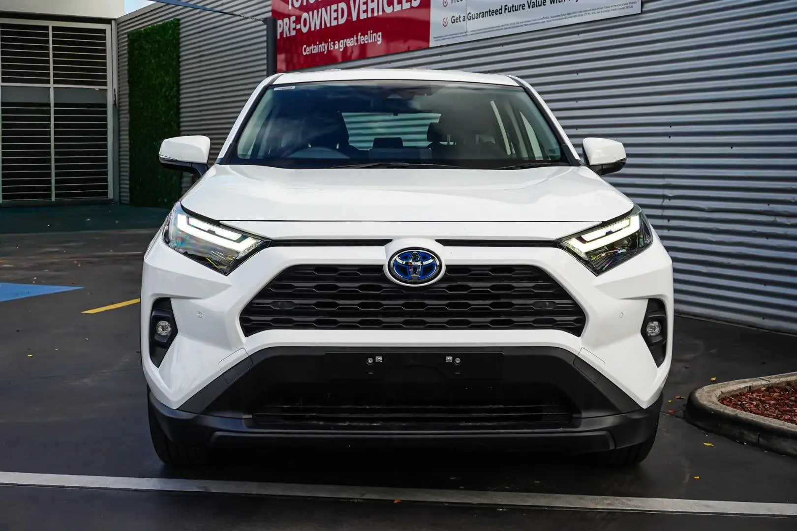 2022 Toyota RAV4 Gallery Image 5