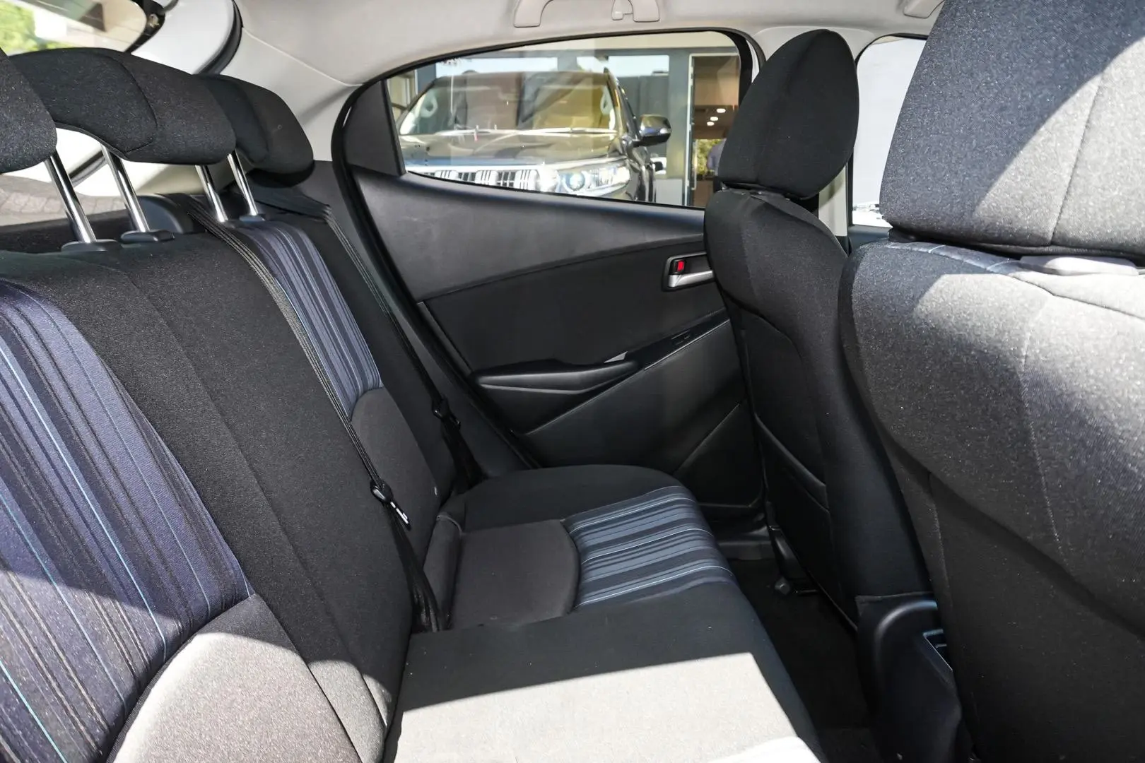 2014 Mazda 2 Gallery Image 9