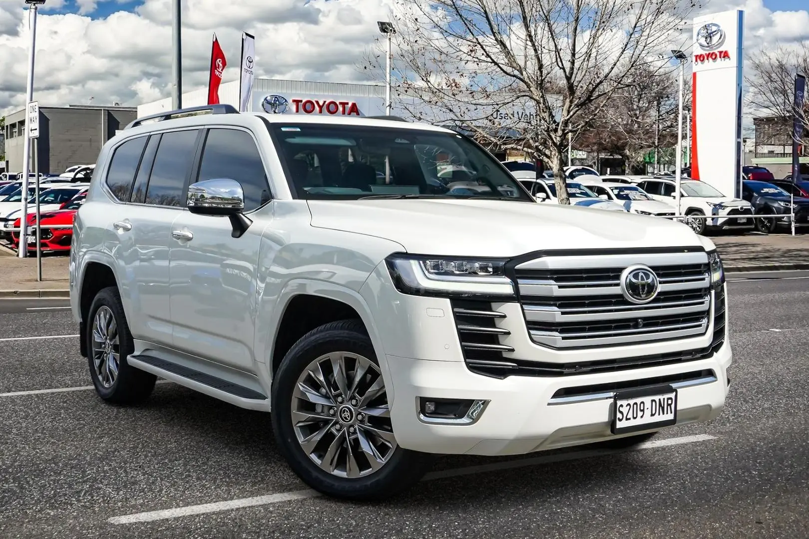 2025 Toyota Landcruiser Image