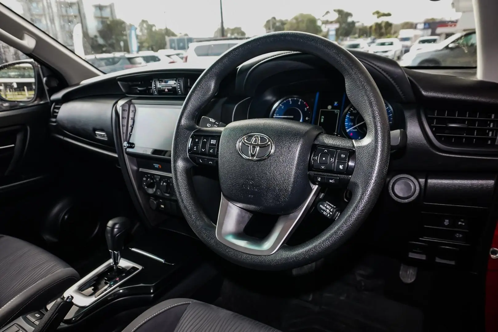 2022 Toyota Fortuner Gallery Image 7