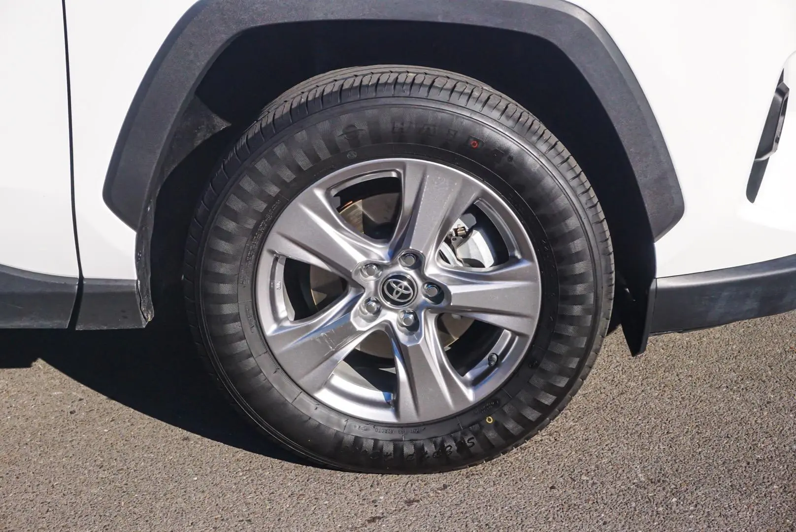 2022 Toyota RAV4 Gallery Image 12