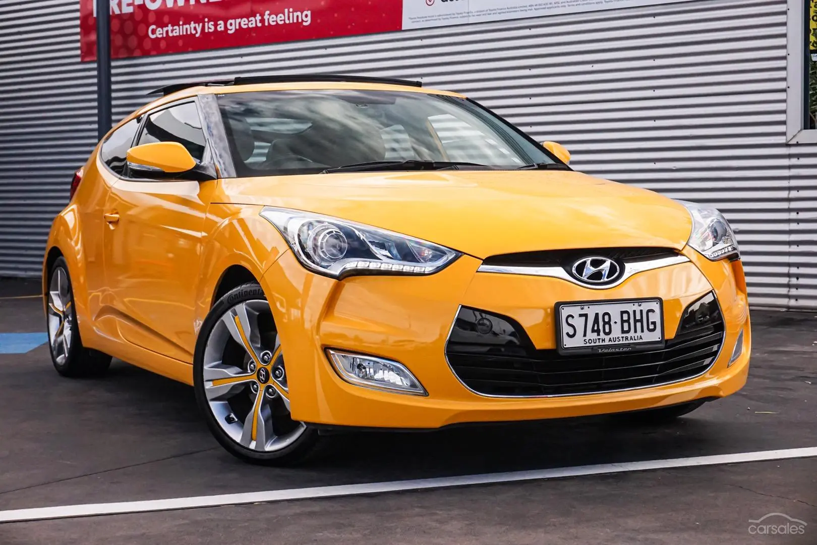 2013 Hyundai Veloster Image 1