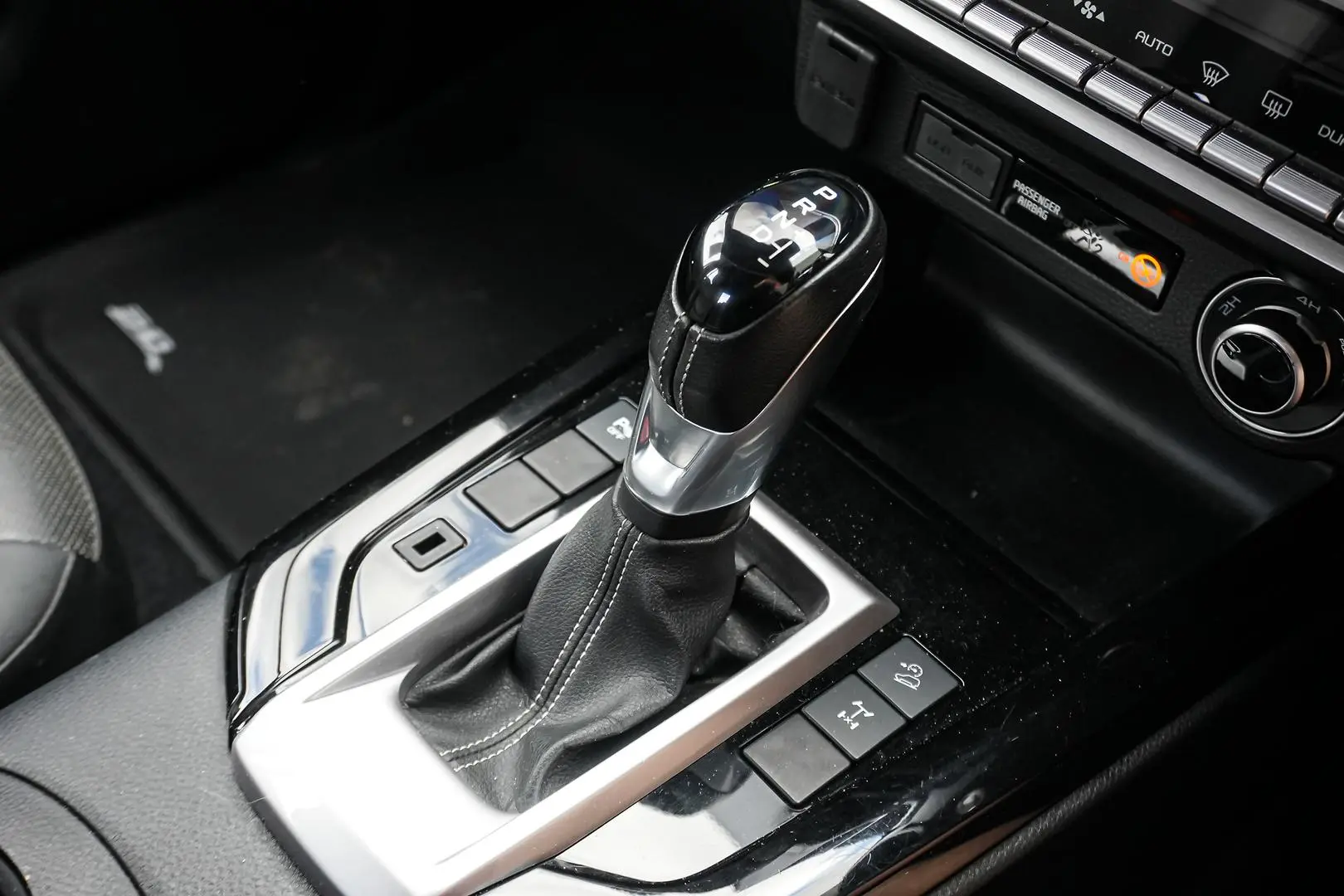 2020 Isuzu D-MAX Gallery Image 19