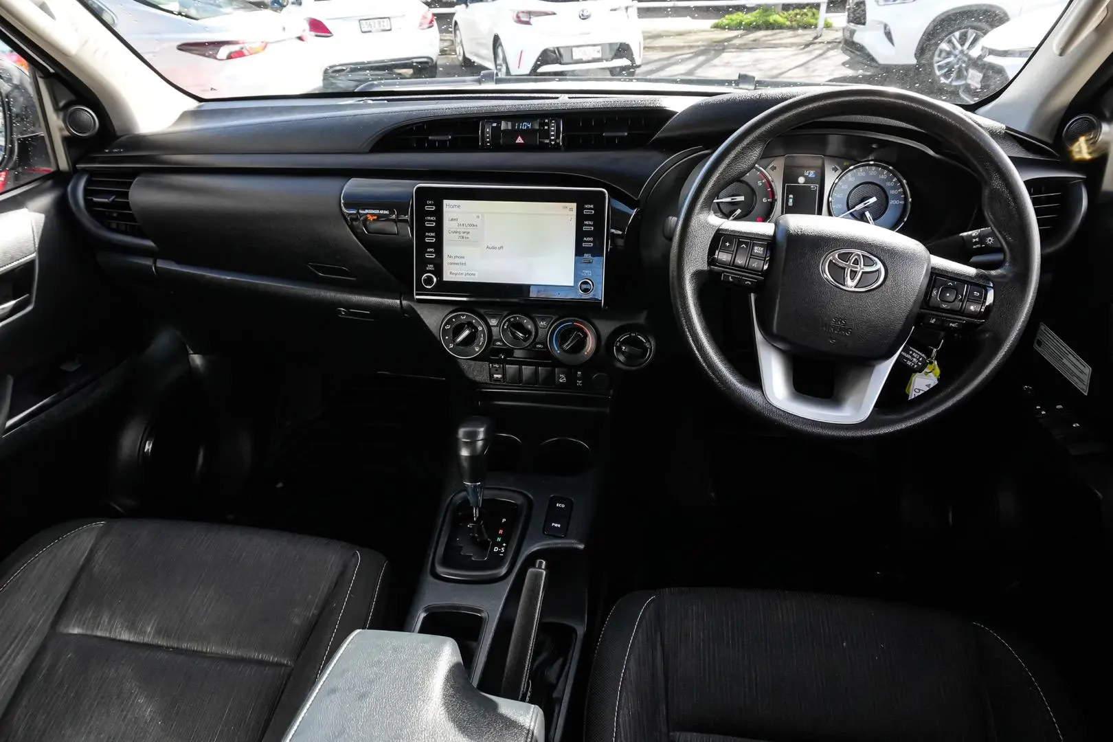 2021 Toyota Hilux Gallery Image 9