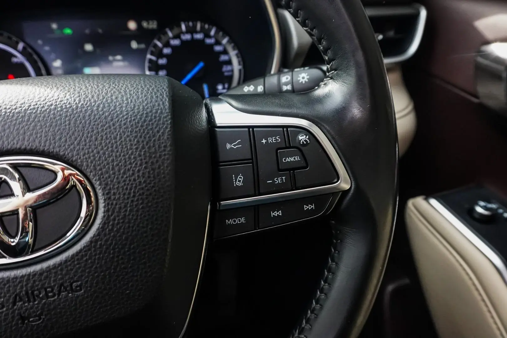 2021 Toyota Kluger Gallery Image 23