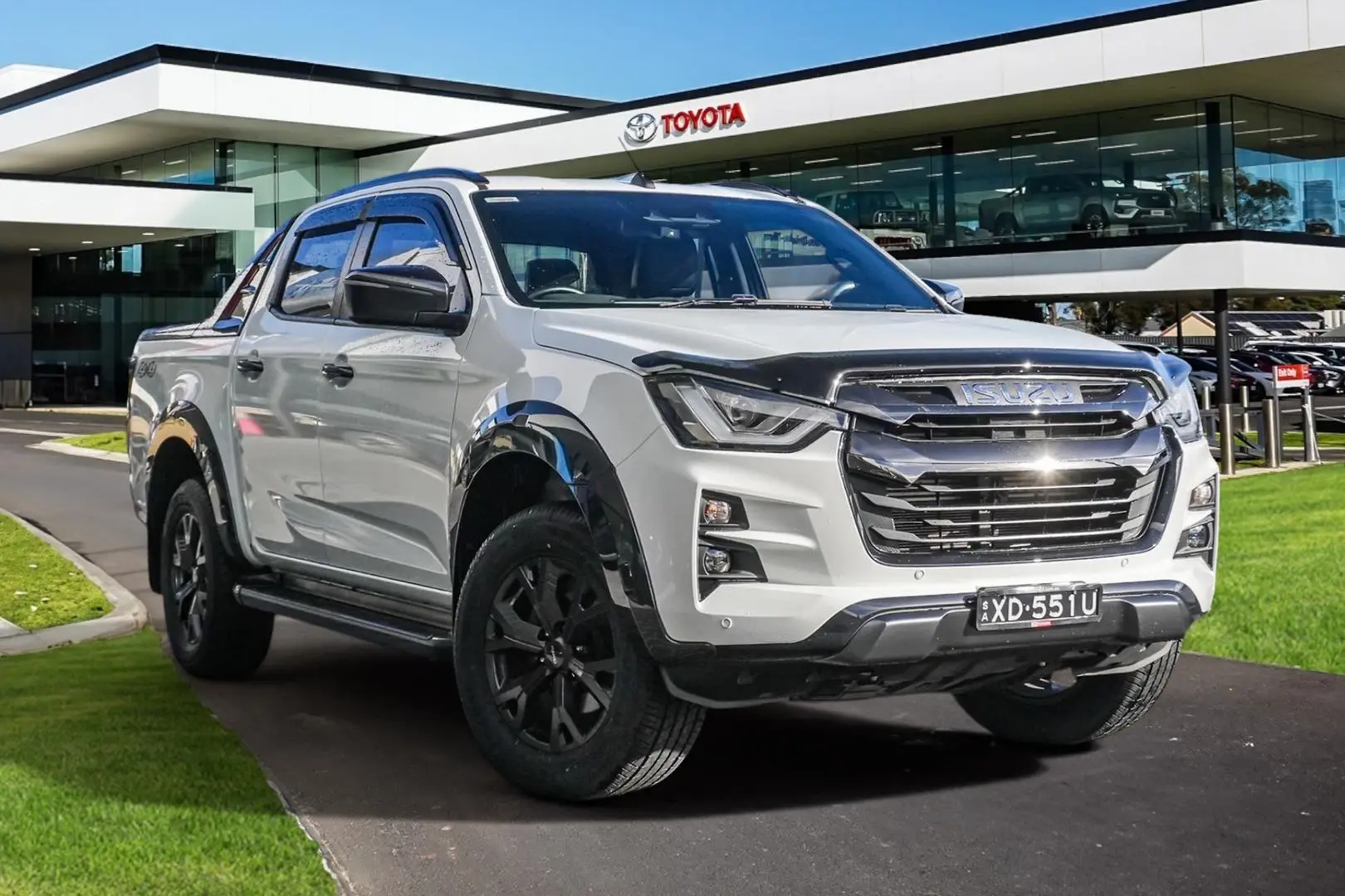2023 Isuzu D-MAX Image