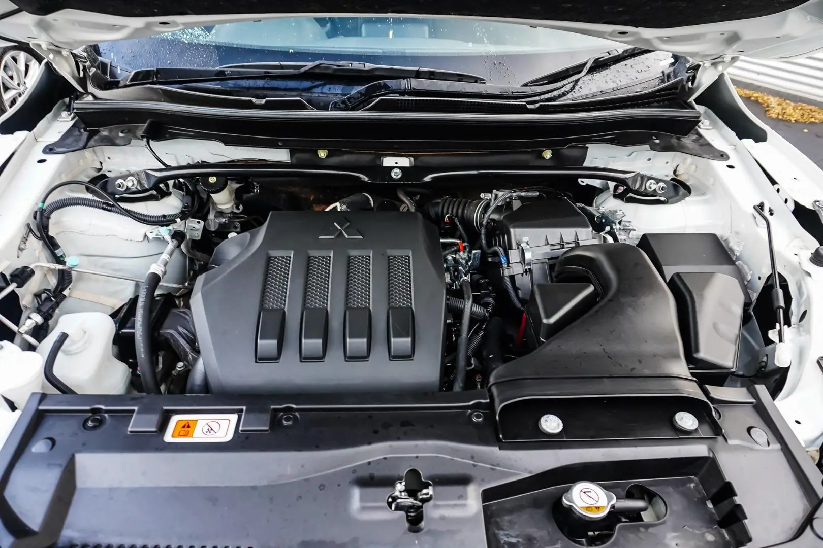 2021 Mitsubishi Eclipse Cross Gallery Image 24