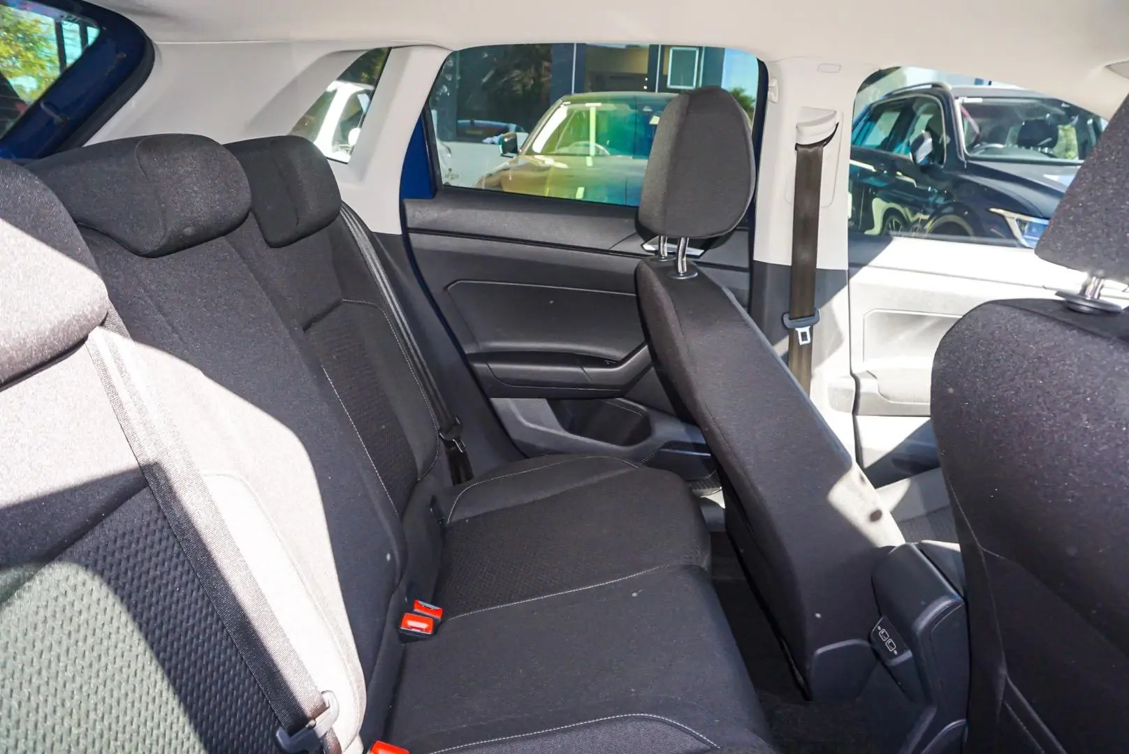 2019 Volkswagen Polo Gallery Image 7