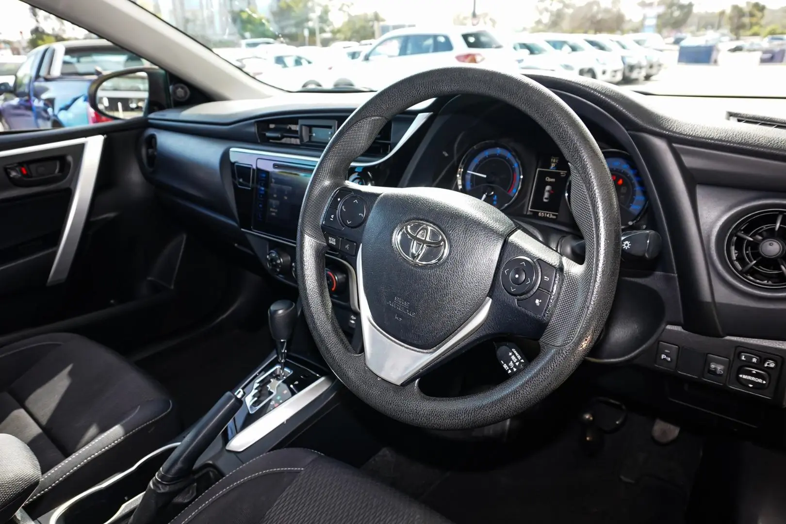 2019 Toyota Corolla Gallery Image 7