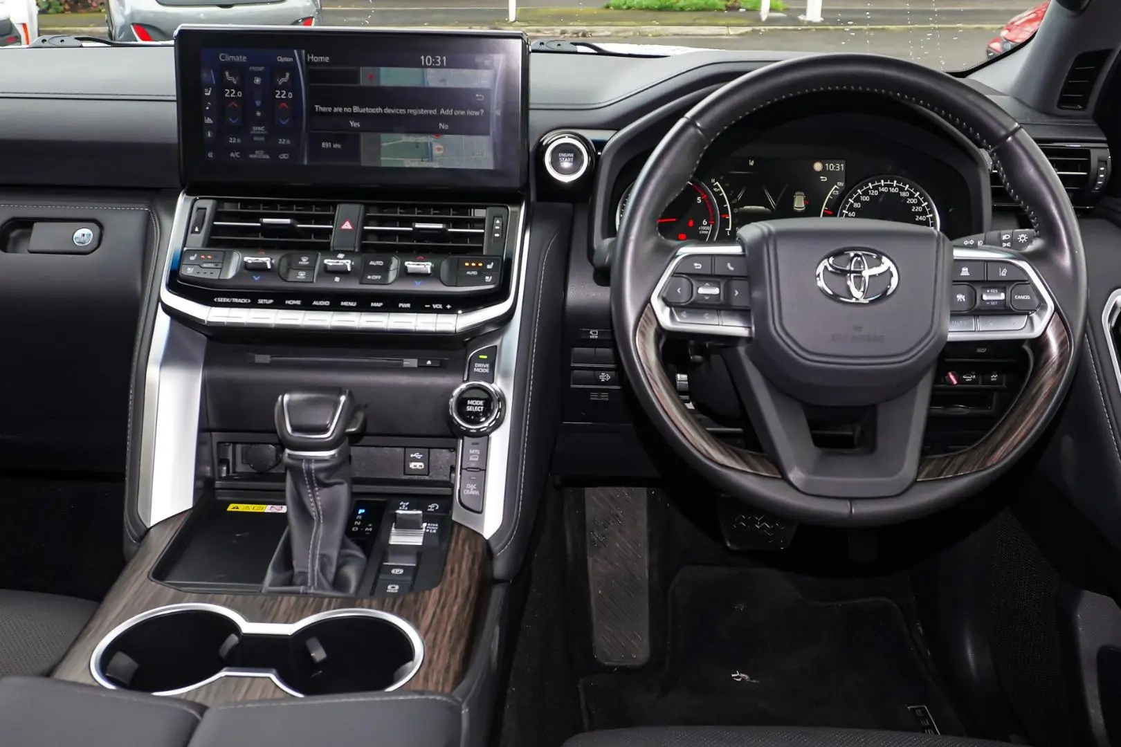 2024 Toyota Landcruiser Gallery Image 8