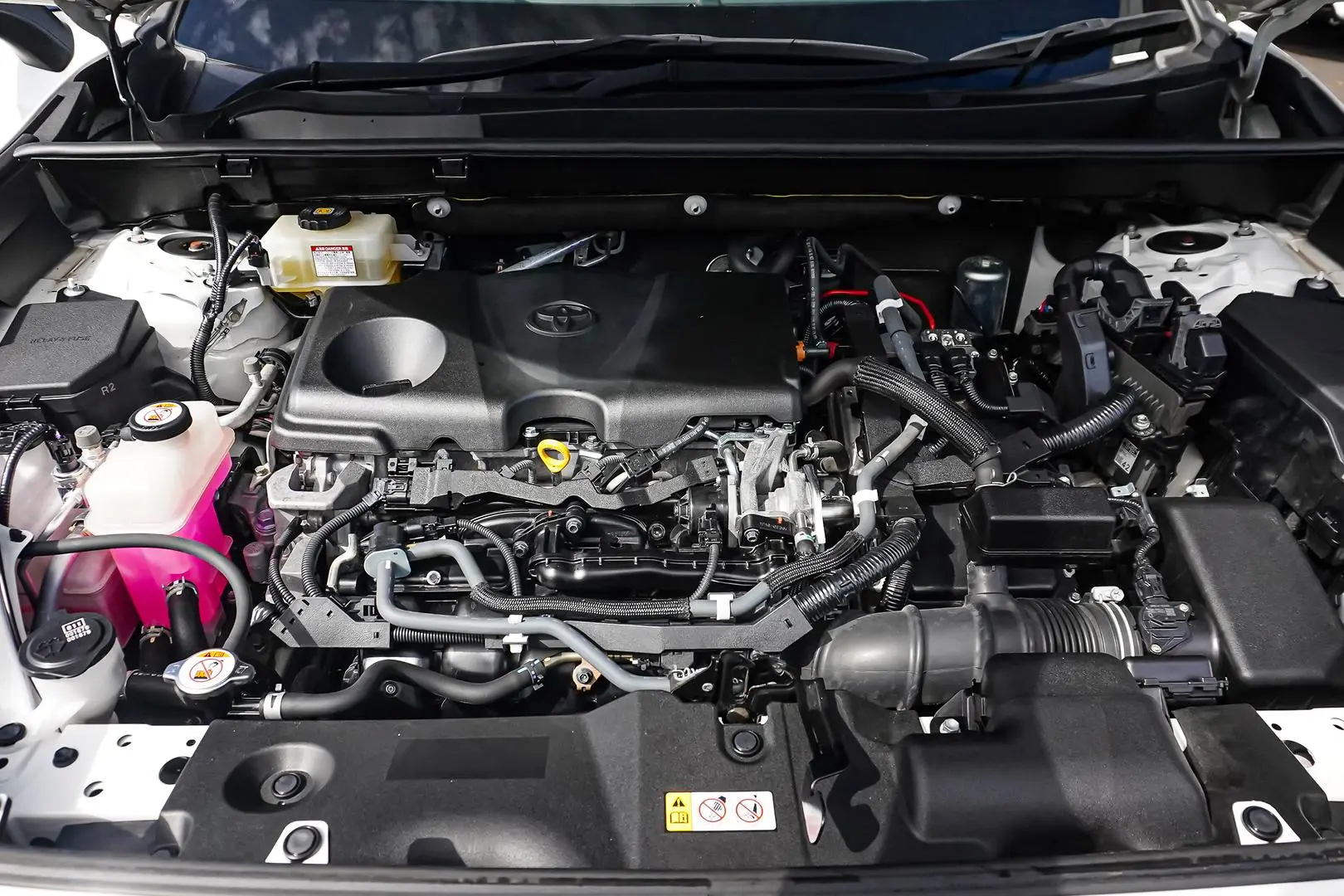 2020 Toyota RAV4 Gallery Image 26