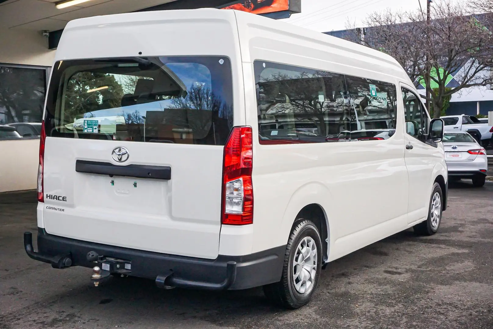 2020 Toyota Hiace Gallery Image 3