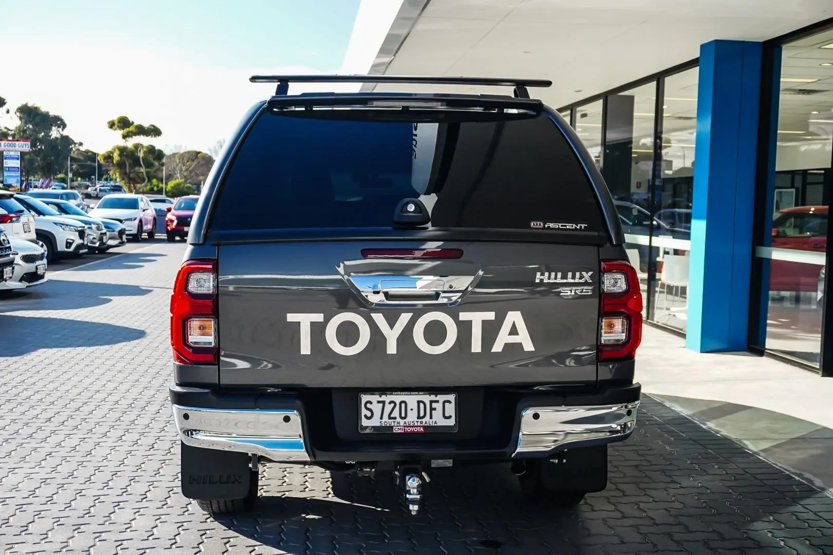 2022 Toyota Hilux Gallery Image 5