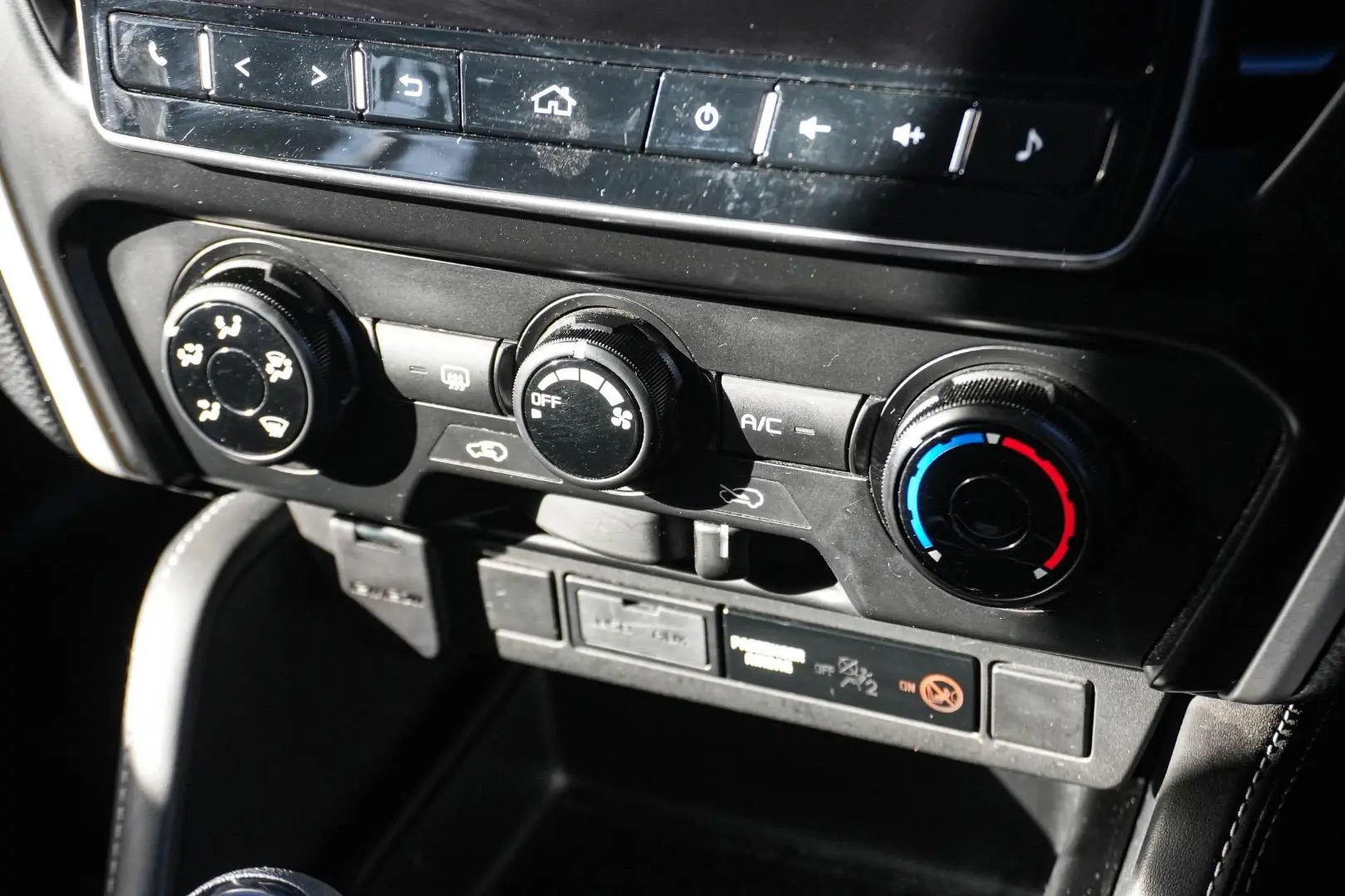 2023 Isuzu MU-X Gallery Image 22