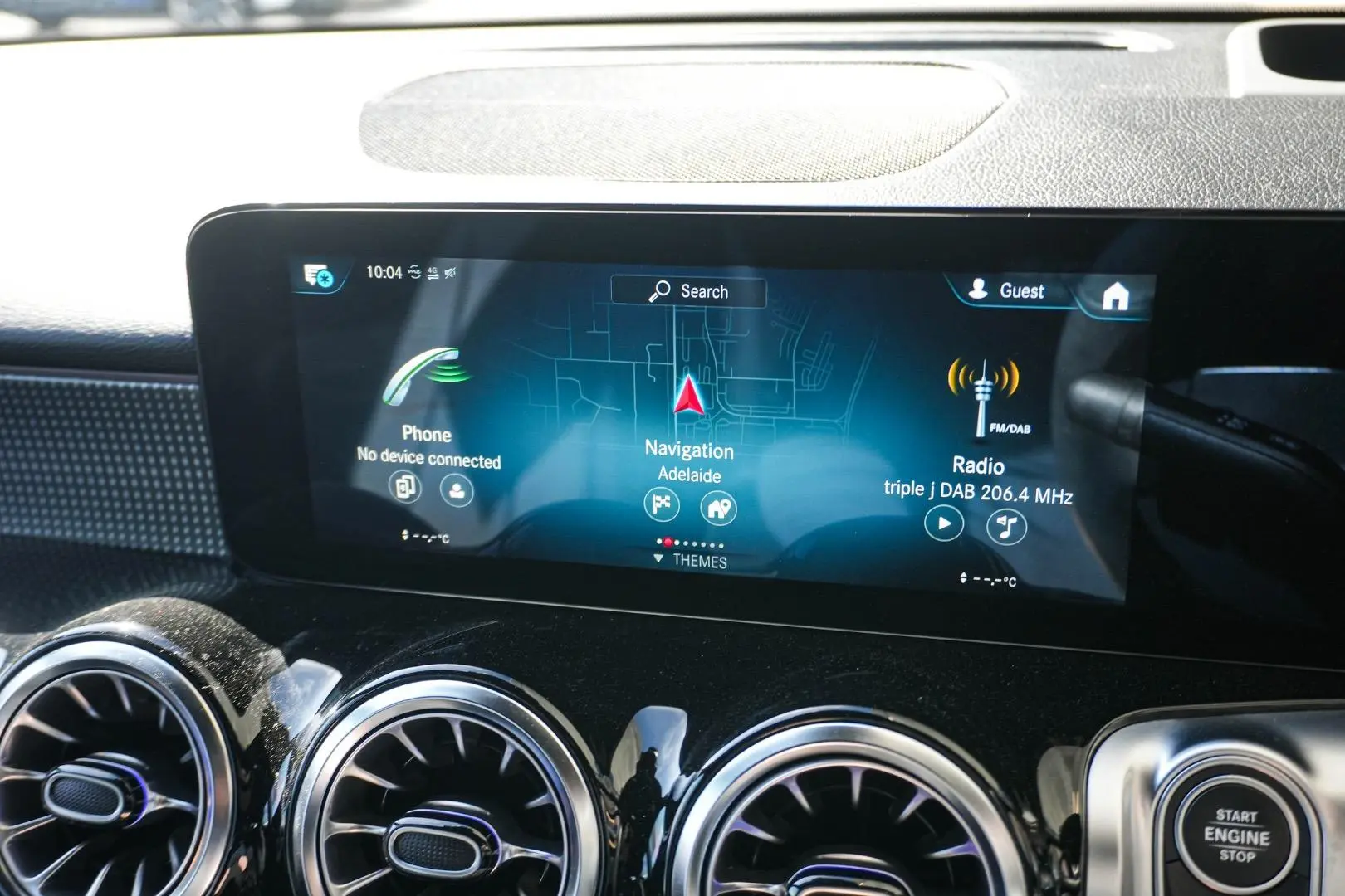 2021 Mercedes-Benz GLB-Class Gallery Image 22