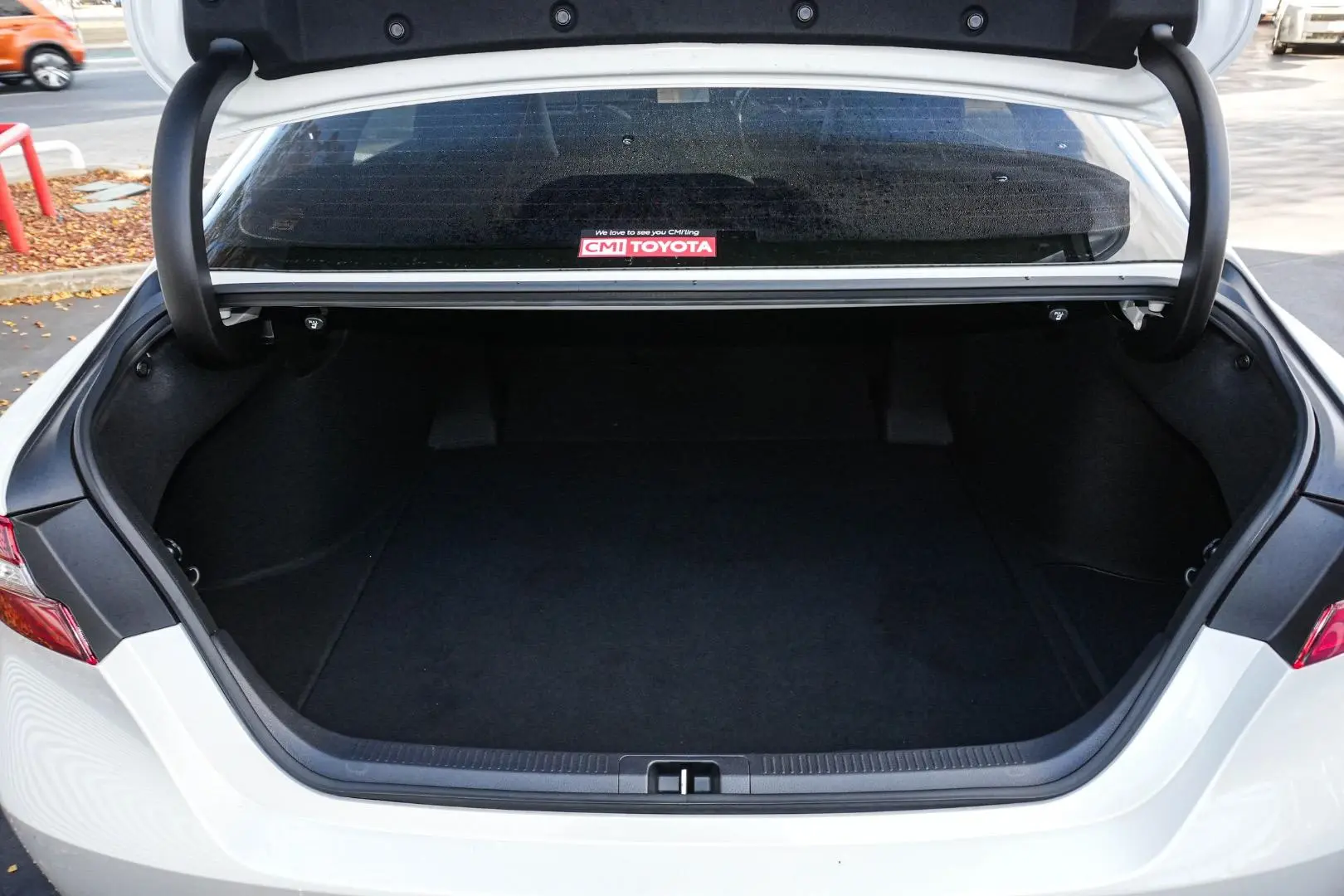 2021 Toyota Camry Gallery Image 11