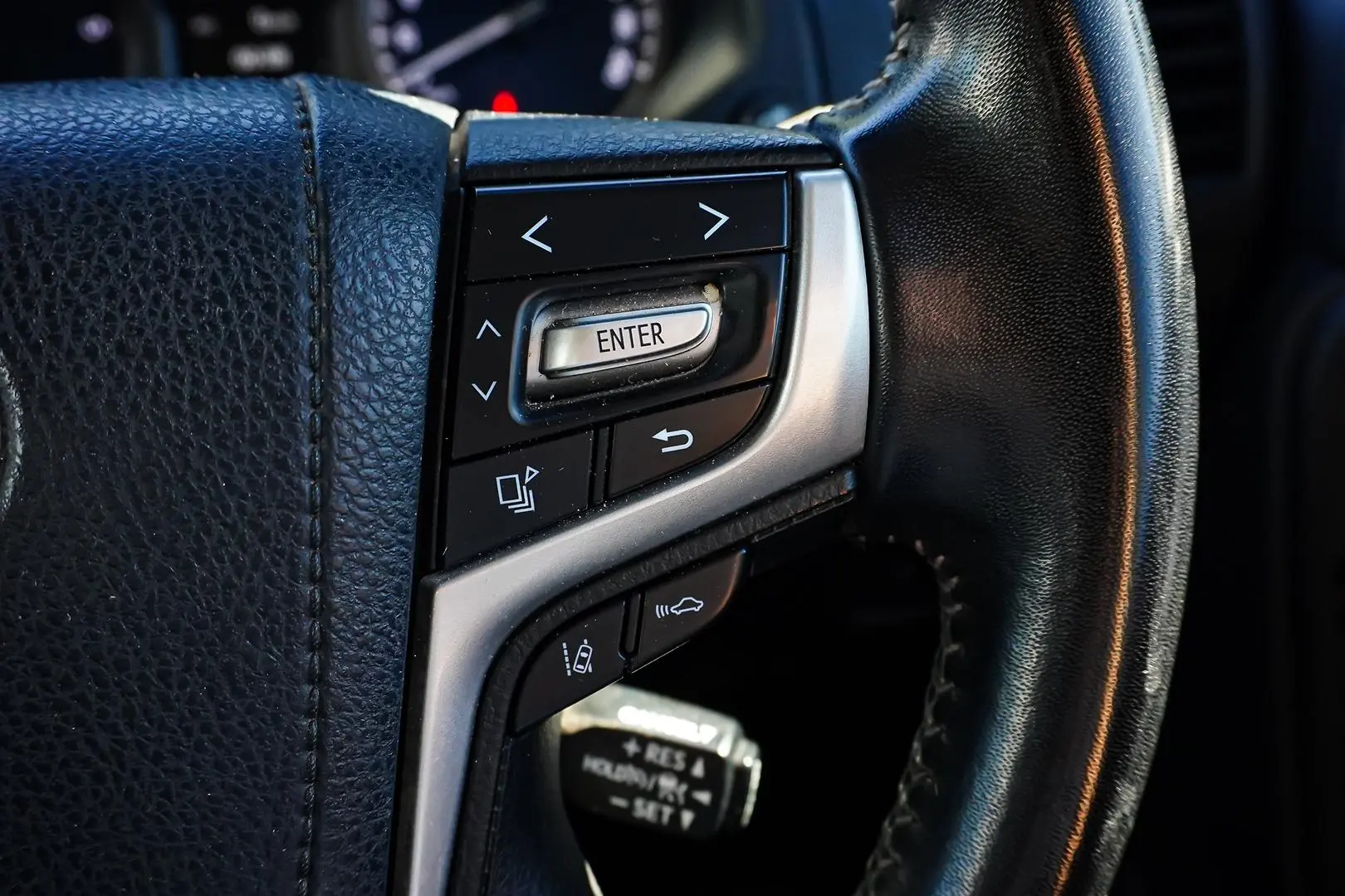 2021 Toyota Landcruiser Prado Gallery Image 18