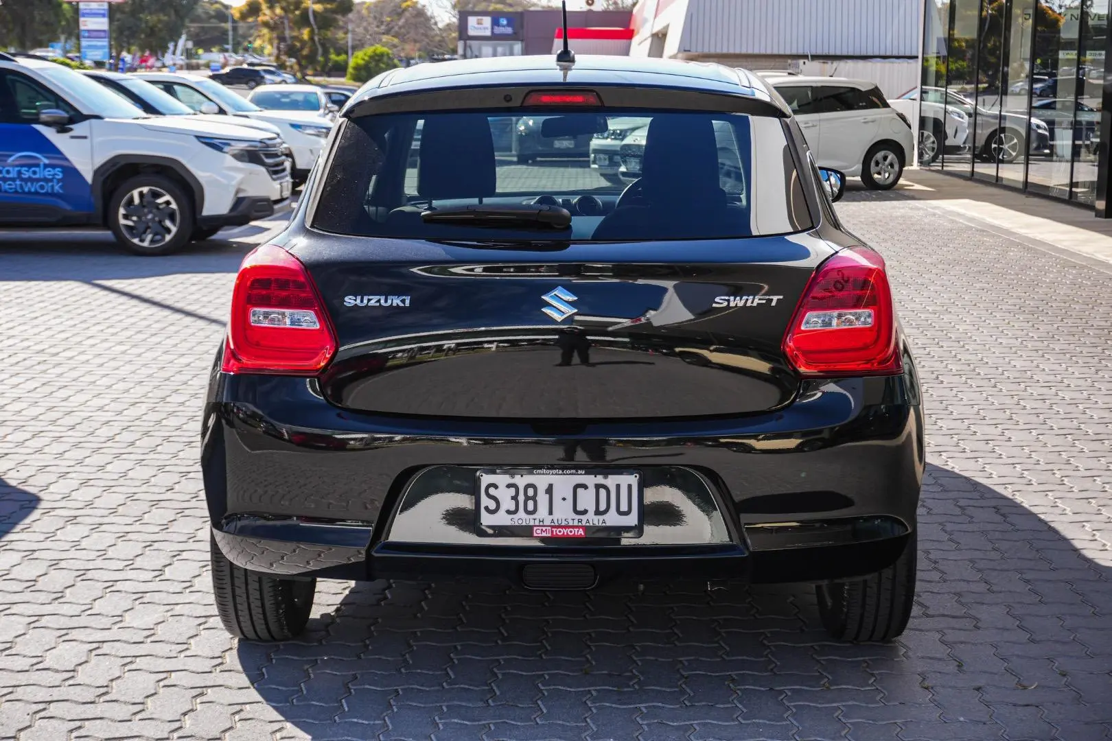 2020 Suzuki Swift Gallery Image 6