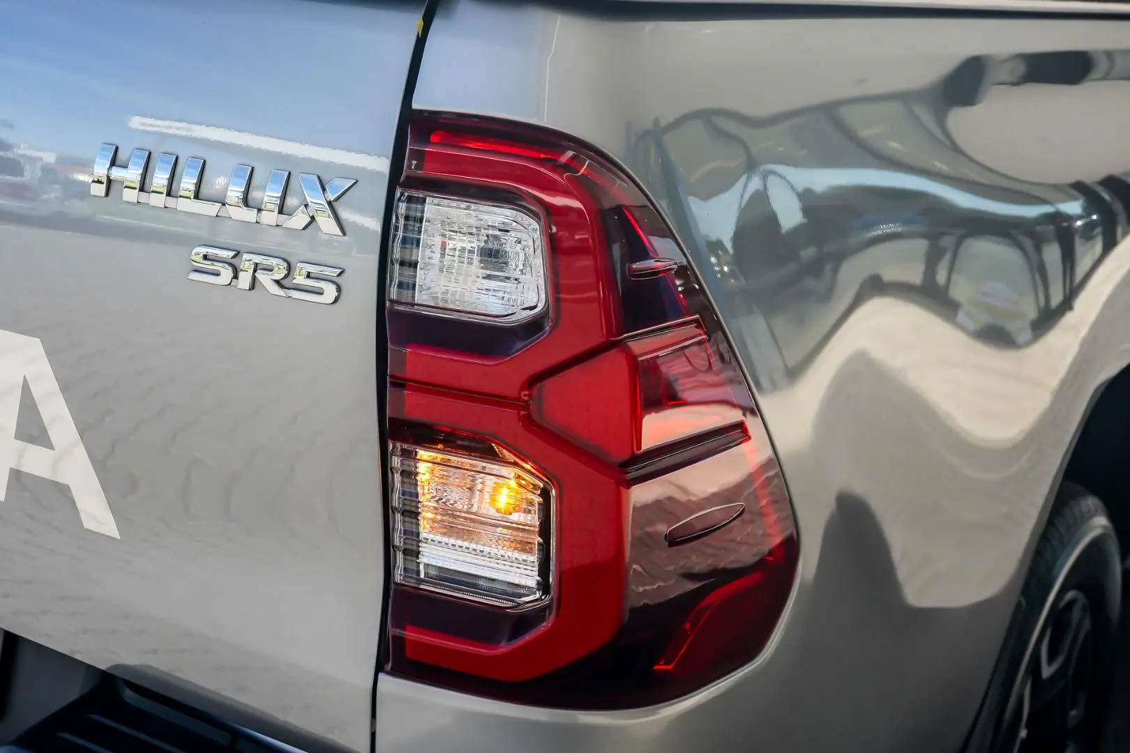 2021 Toyota Hilux Gallery Image 13